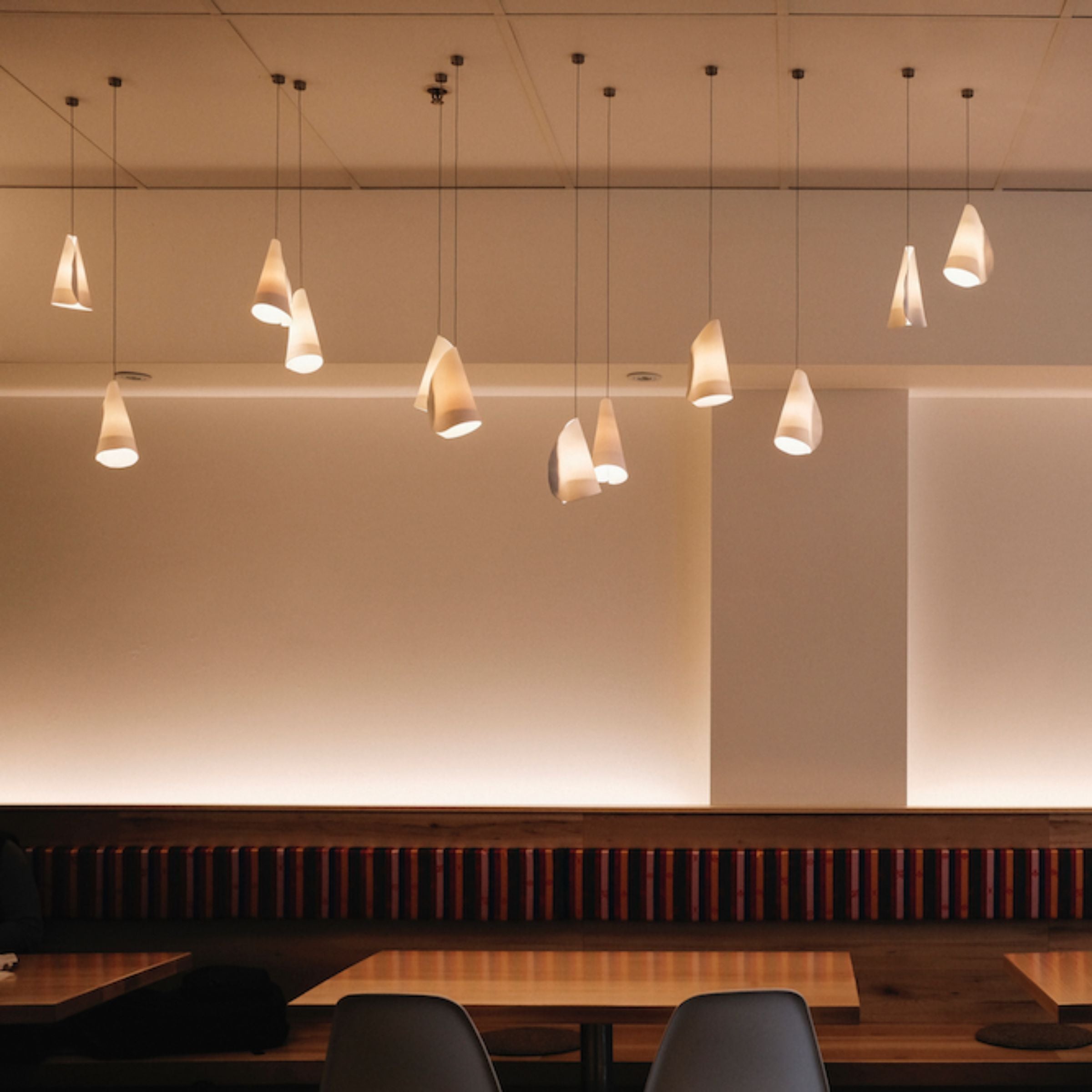 Pre-order 75 Days Delivery 20 Heads Pendant Lamp CY-DD-1029 -  Pendant Lamps - ebarza Furniture UAE | Shop Modern Furniture in Abu Dhabi & Dubai - مفروشات ايبازرا في الامارات | تسوق اثاث عصري وديكورات مميزة في دبي وابوظبي