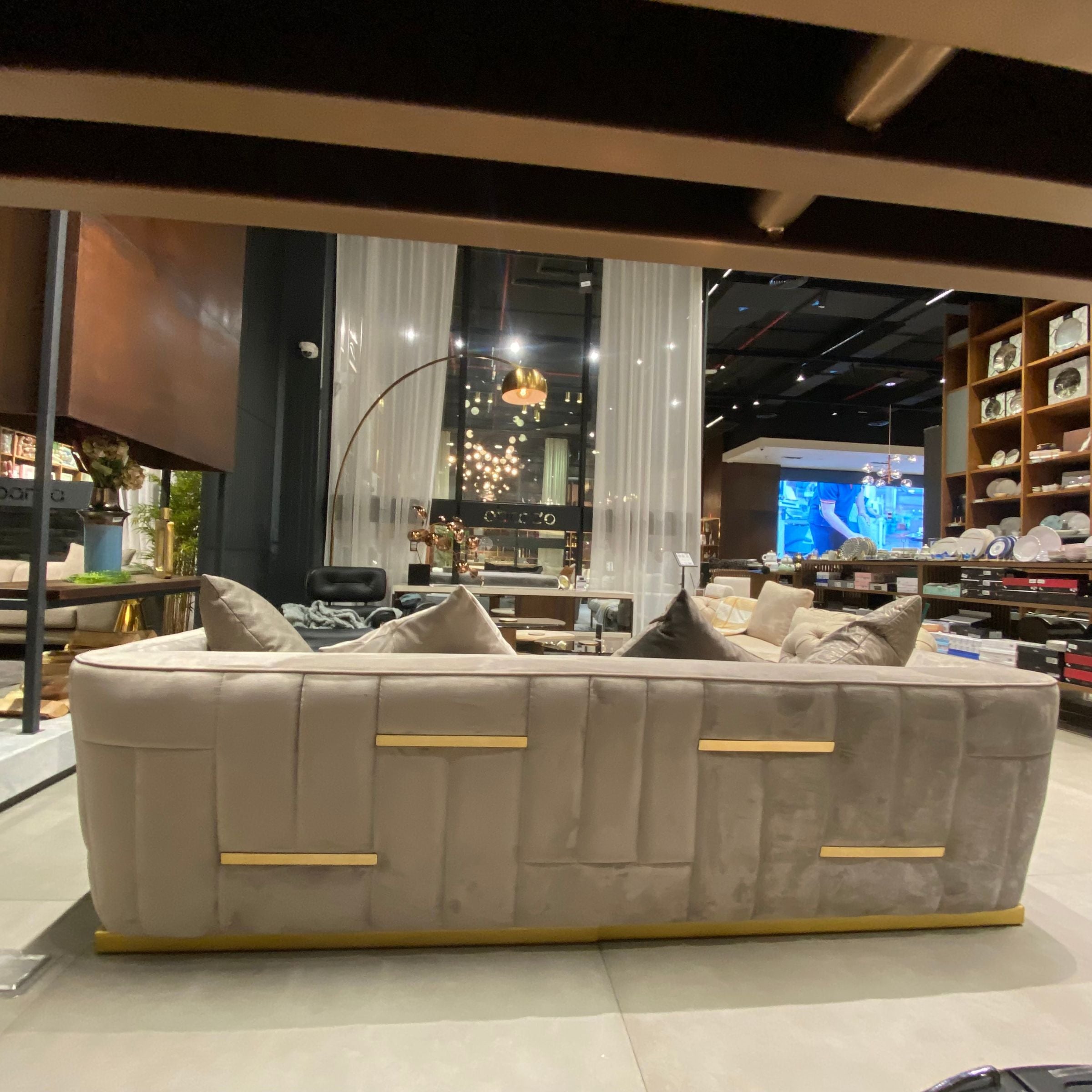 Display Item - Phantom 4 Seater Sofa Phant005 -  Sofas | قطعة من المعرض - أريكة فانتوم 4 مقاعد - ebarza Furniture UAE | Shop Modern Furniture in Abu Dhabi & Dubai - مفروشات ايبازرا في الامارات | تسوق اثاث عصري وديكورات مميزة في دبي وابوظبي