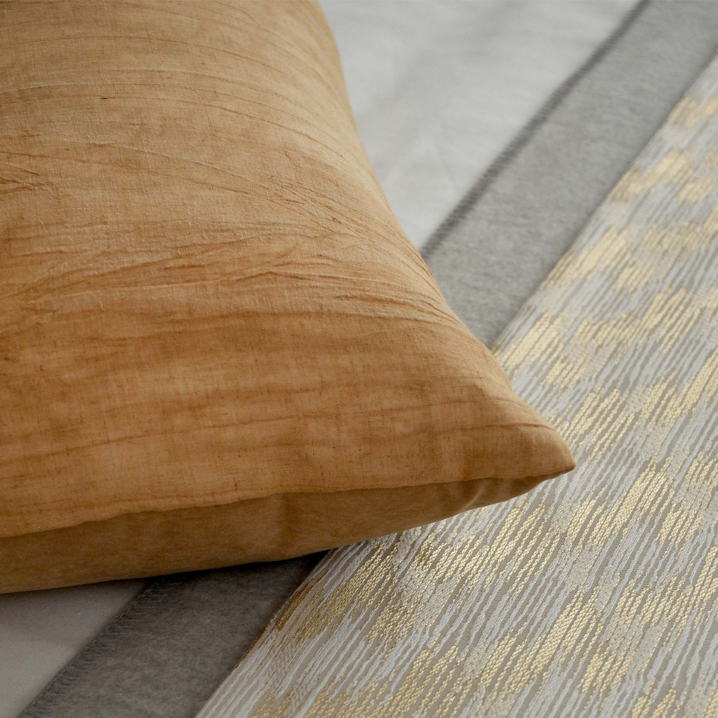 BEACON Shanlan Hemp Cushion 30x60 cm, beige fabric with textured hemp design, decorative cushion for sofa or bed.