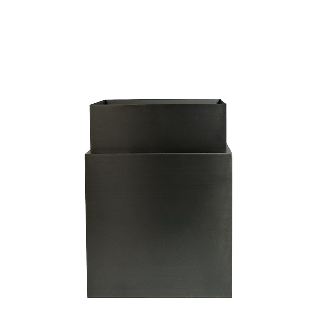Stainless steel custom square shelf from BEACON, model DBM02001, with a sleek, durable design for versatile storage.