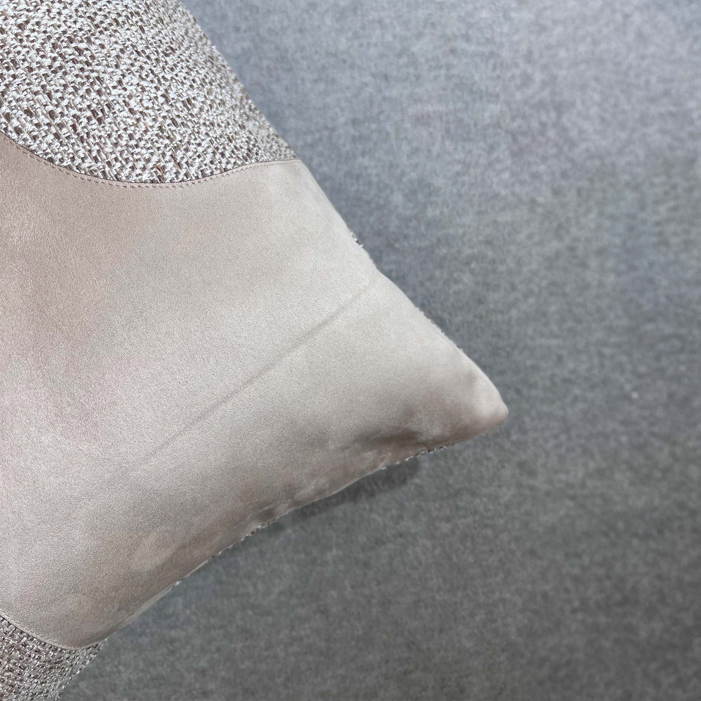 30*60 Gustao Patchwork Imitation Cushion - ECC075 -  Cushions | وسادة تقليد خليط Gustao - ebarza Furniture UAE | Shop Modern Furniture in Abu Dhabi & Dubai - مفروشات ايبازرا في الامارات | تسوق اثاث عصري وديكورات مميزة في دبي وابوظبي