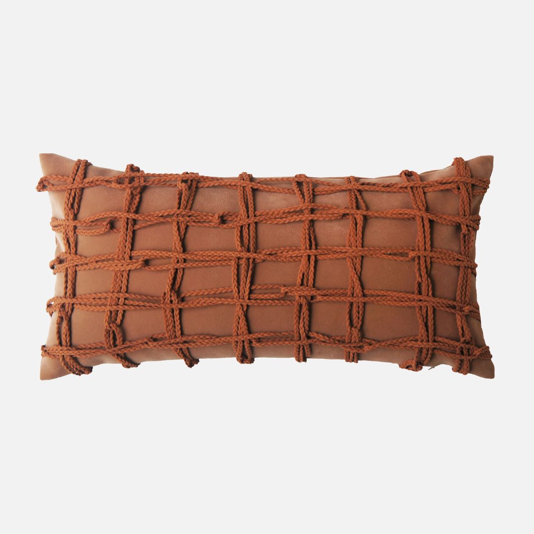 ECC172 - وسادة جلدية منسوجة يدوياً من إيبارزا هايدي، مقاس 30×60 سم