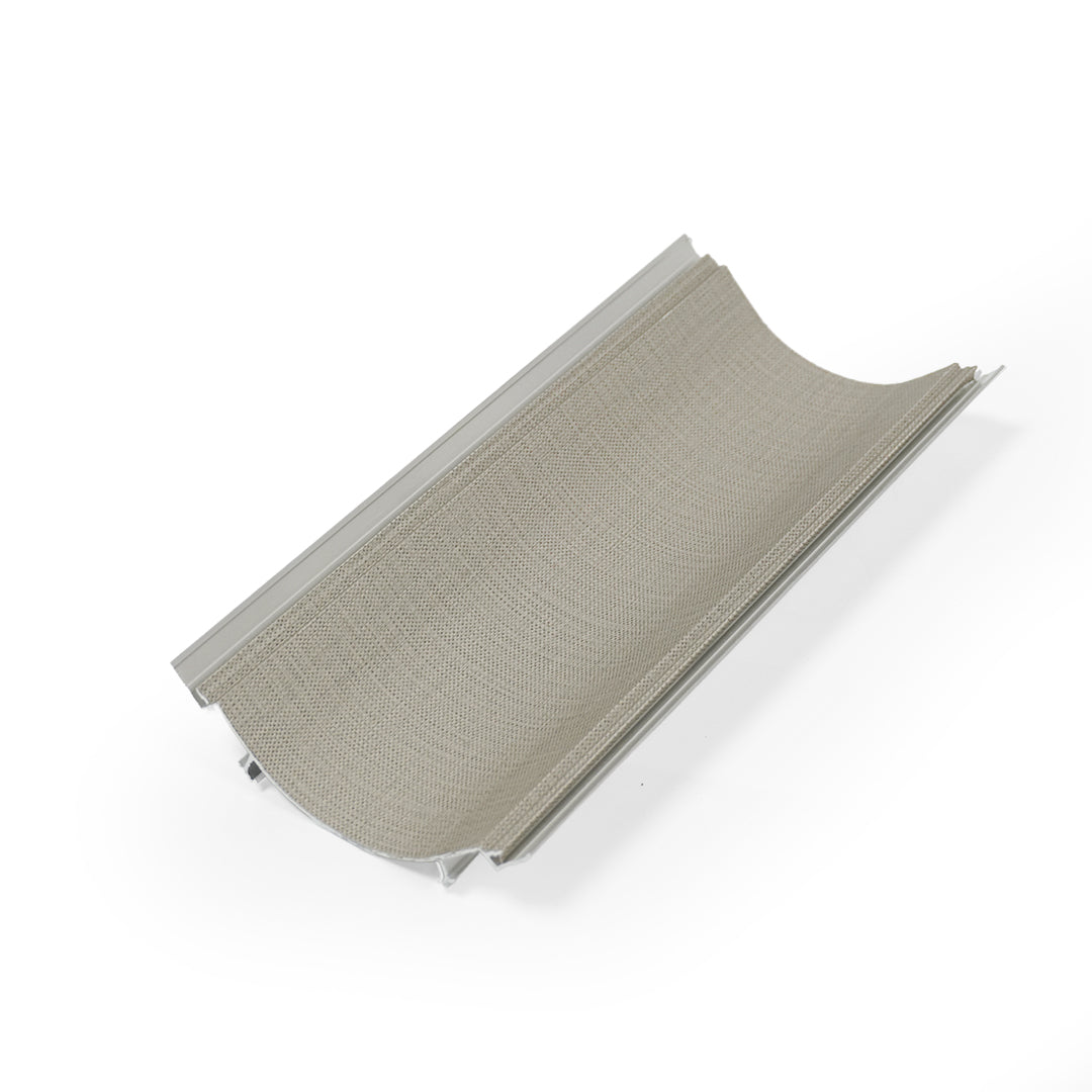 سماكة 8 مم (1.8 سم) مقطع ألومنيوم على شكل حرف U - أسود - PR0042