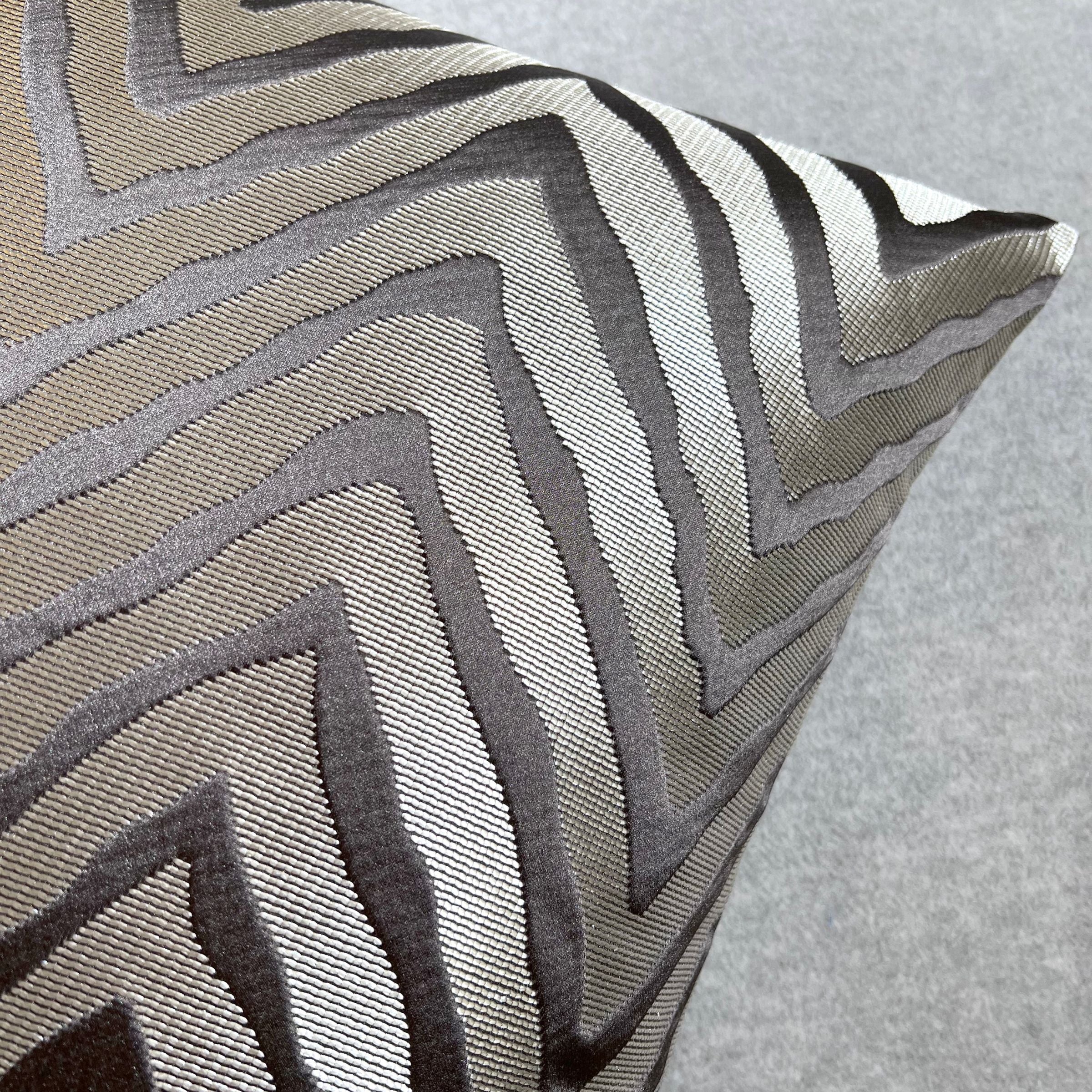 45*45 Waves Jacquard Cushion - ECC104 -  Cushions - ebarza Furniture UAE | Shop Modern Furniture in Abu Dhabi & Dubai - مفروشات ايبازرا في الامارات | تسوق اثاث عصري وديكورات مميزة في دبي وابوظبي