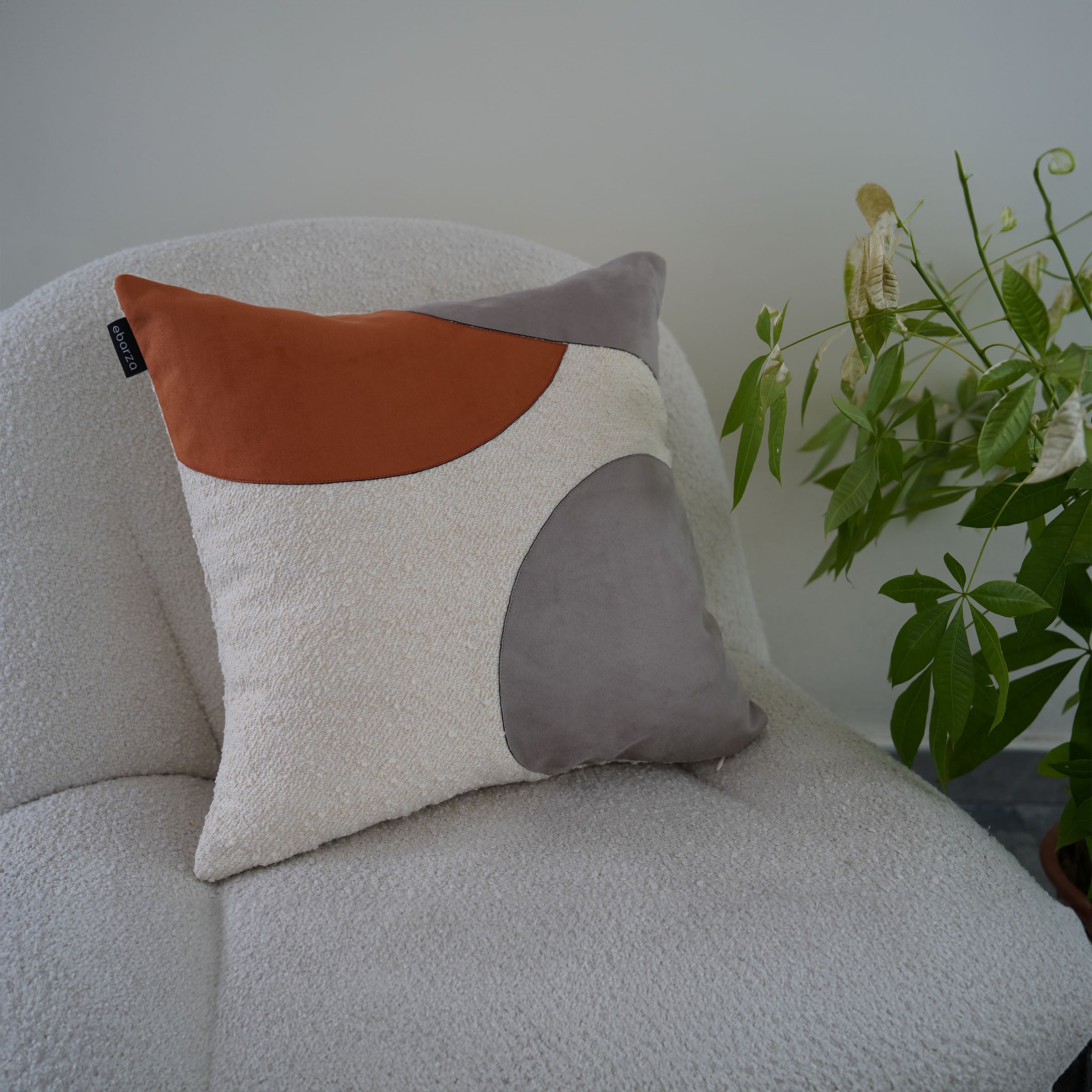 Ebarza Maka patchwork cushion in 45x45cm with colorful fabric design, ideal for home decor and comfortable seating.