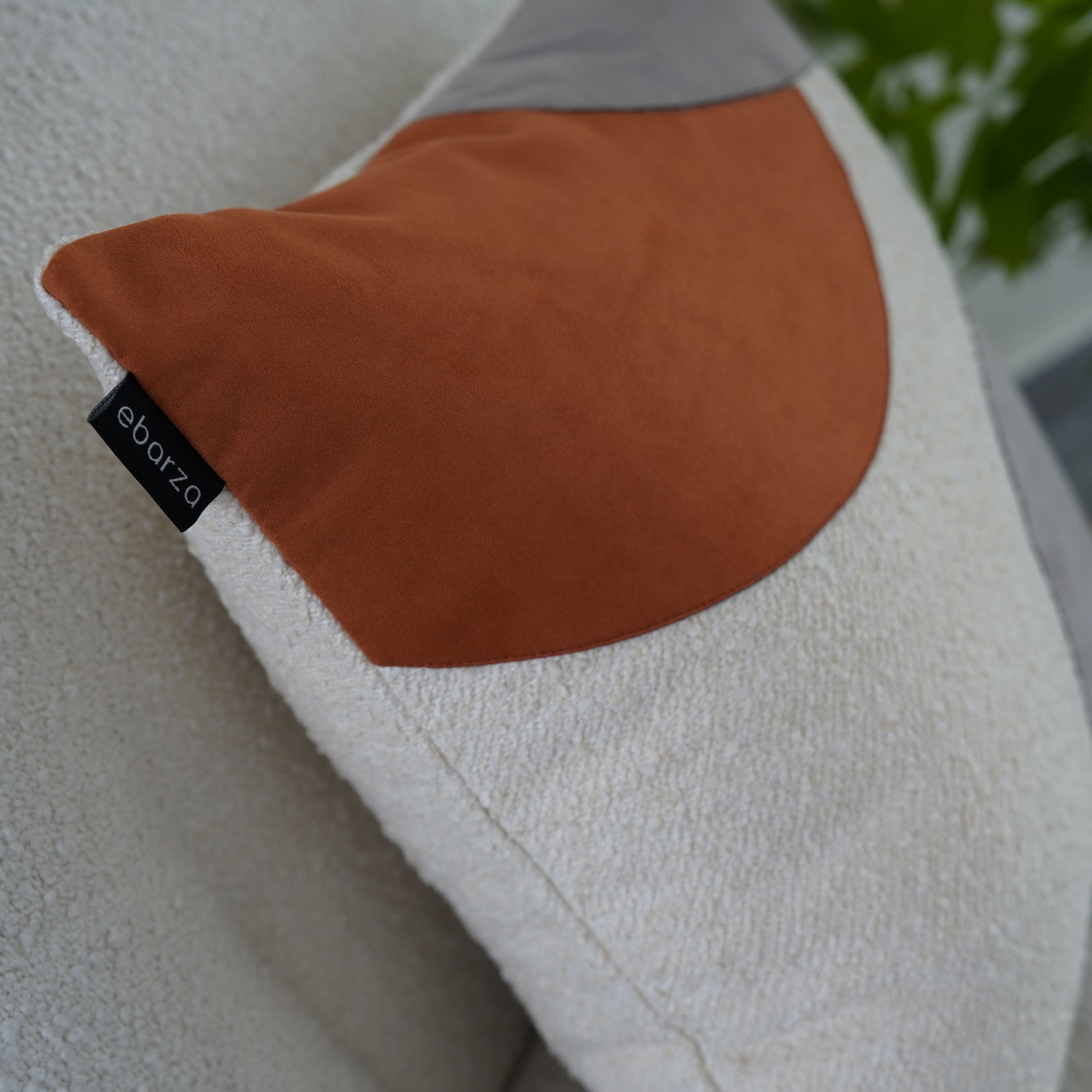 45*45cm Ebarza Maka Patchwork Cushion ECC131 -  Cushions - ebarza Furniture UAE | Shop Modern Furniture in Abu Dhabi & Dubai - مفروشات ايبازرا في الامارات | تسوق اثاث عصري وديكورات مميزة في دبي وابوظبي