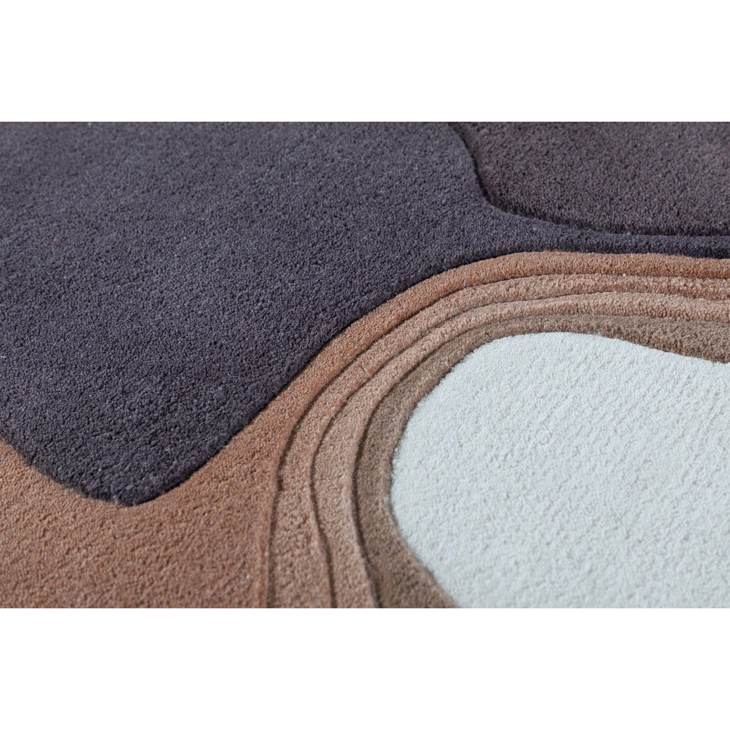 Large 450x300 cm driftwood melody wool rug in beige and dark beige tones, showcasing a textured, stylish design by Javi.