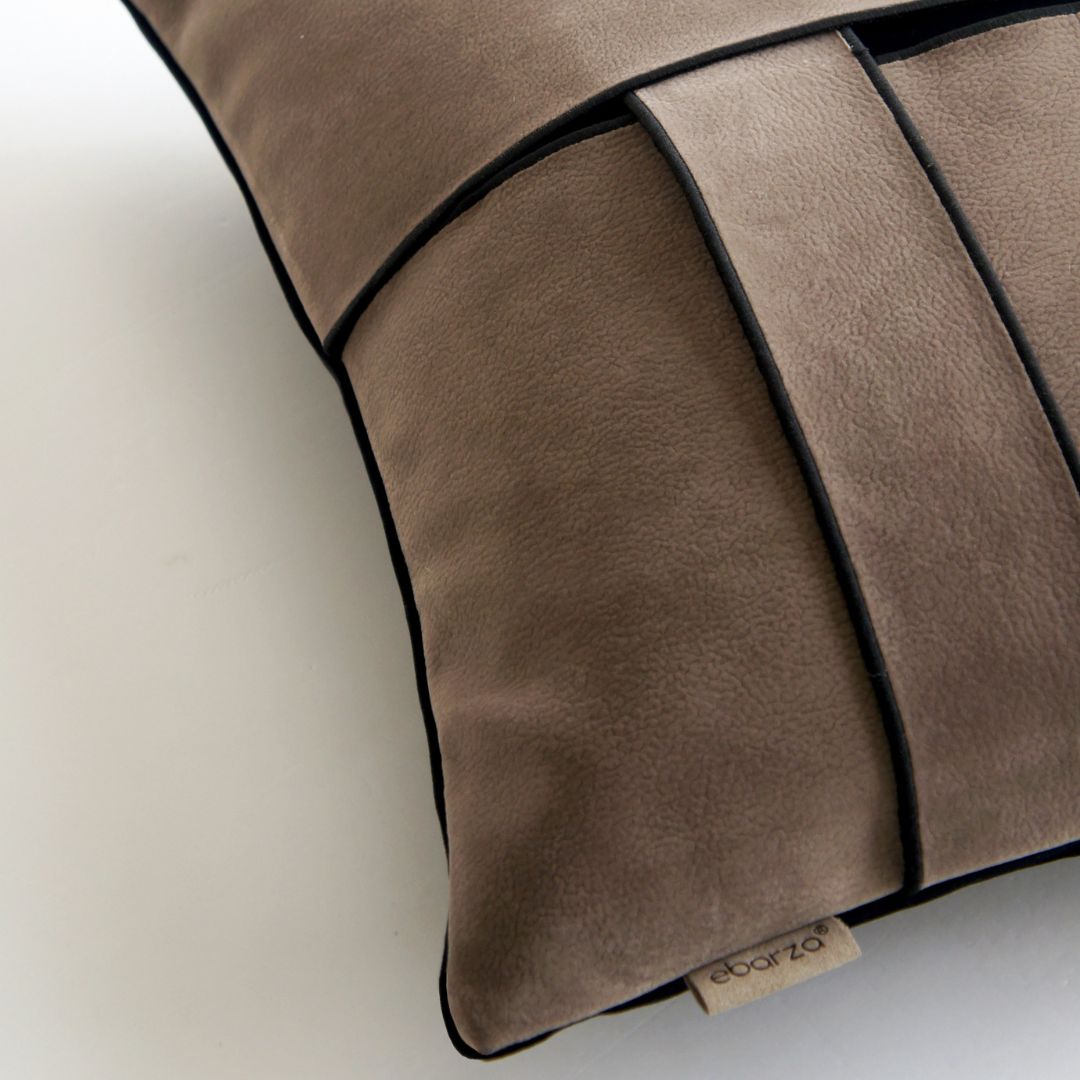 45*45cm Ebarza Yaduo Hand-Woven Cushion ECC169 -  Cushions - ebarza Furniture UAE | Shop Modern Furniture in Abu Dhabi & Dubai - مفروشات ايبازرا في الامارات | تسوق اثاث عصري وديكورات مميزة في دبي وابوظبي