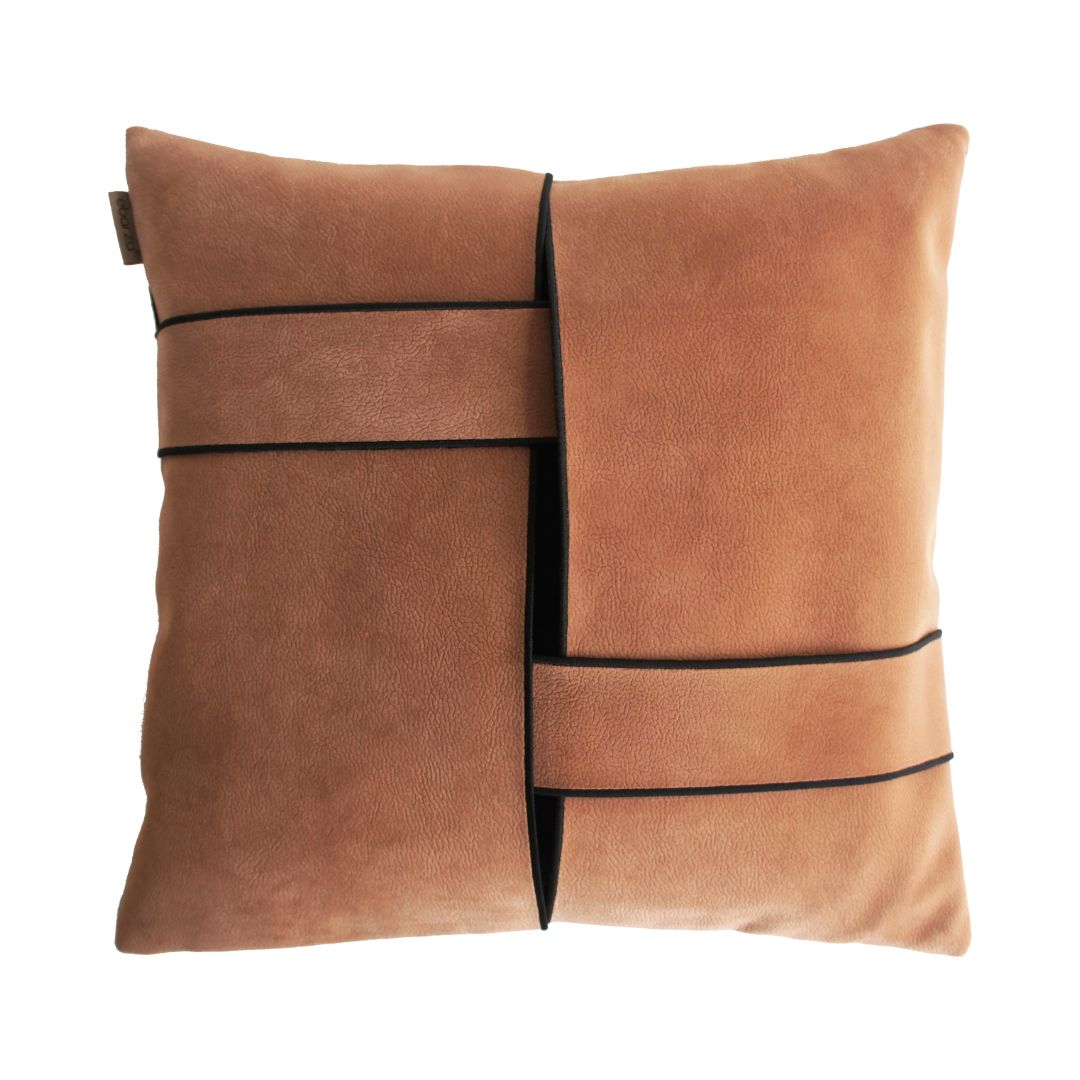 45*45cm Ebarza Yaduo Hand-Woven Cushion ECC170 -  Cushions - ebarza Furniture UAE | Shop Modern Furniture in Abu Dhabi & Dubai - مفروشات ايبازرا في الامارات | تسوق اثاث عصري وديكورات مميزة في دبي وابوظبي