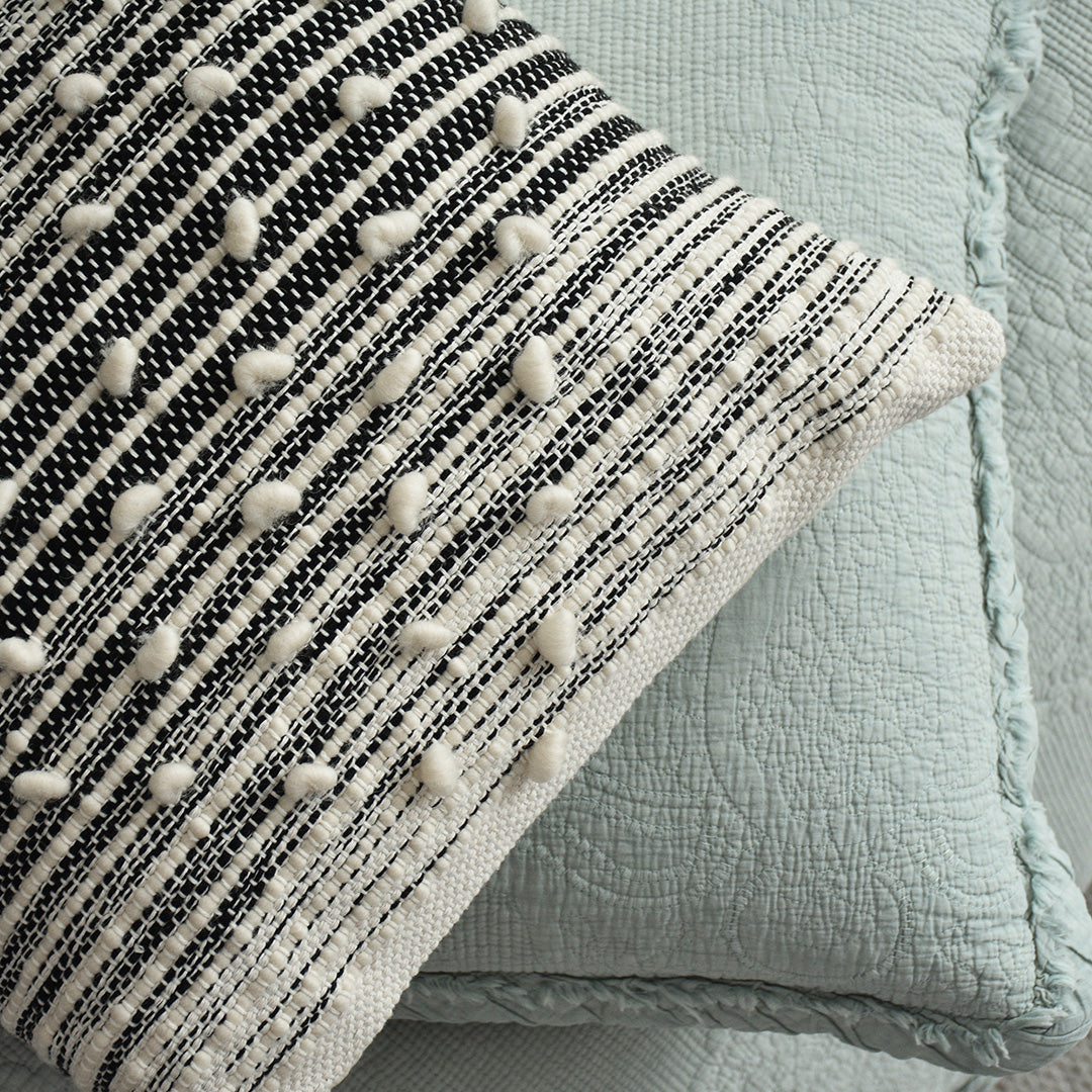 Yarn-dyed cushion in 45x45 cm size with textured pattern, by BEACON, part of the SKJH Palmer collection, perfect for living room decor.
