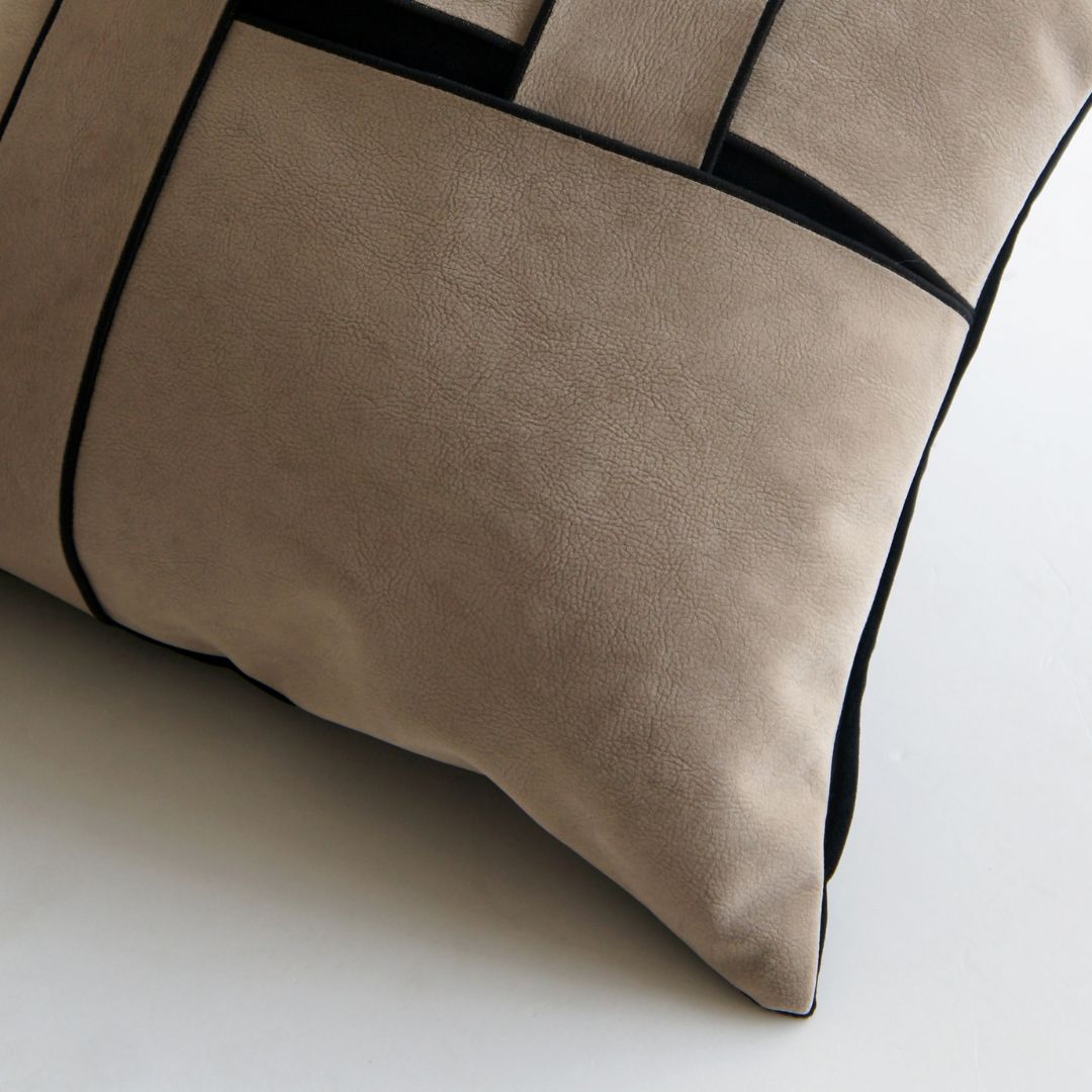 60x60Cm Ebarza Yaduo Hand-Woven Cushion ECC166 -  Cushions - ebarza Furniture UAE | Shop Modern Furniture in Abu Dhabi & Dubai - مفروشات ايبازرا في الامارات | تسوق اثاث عصري وديكورات مميزة في دبي وابوظبي