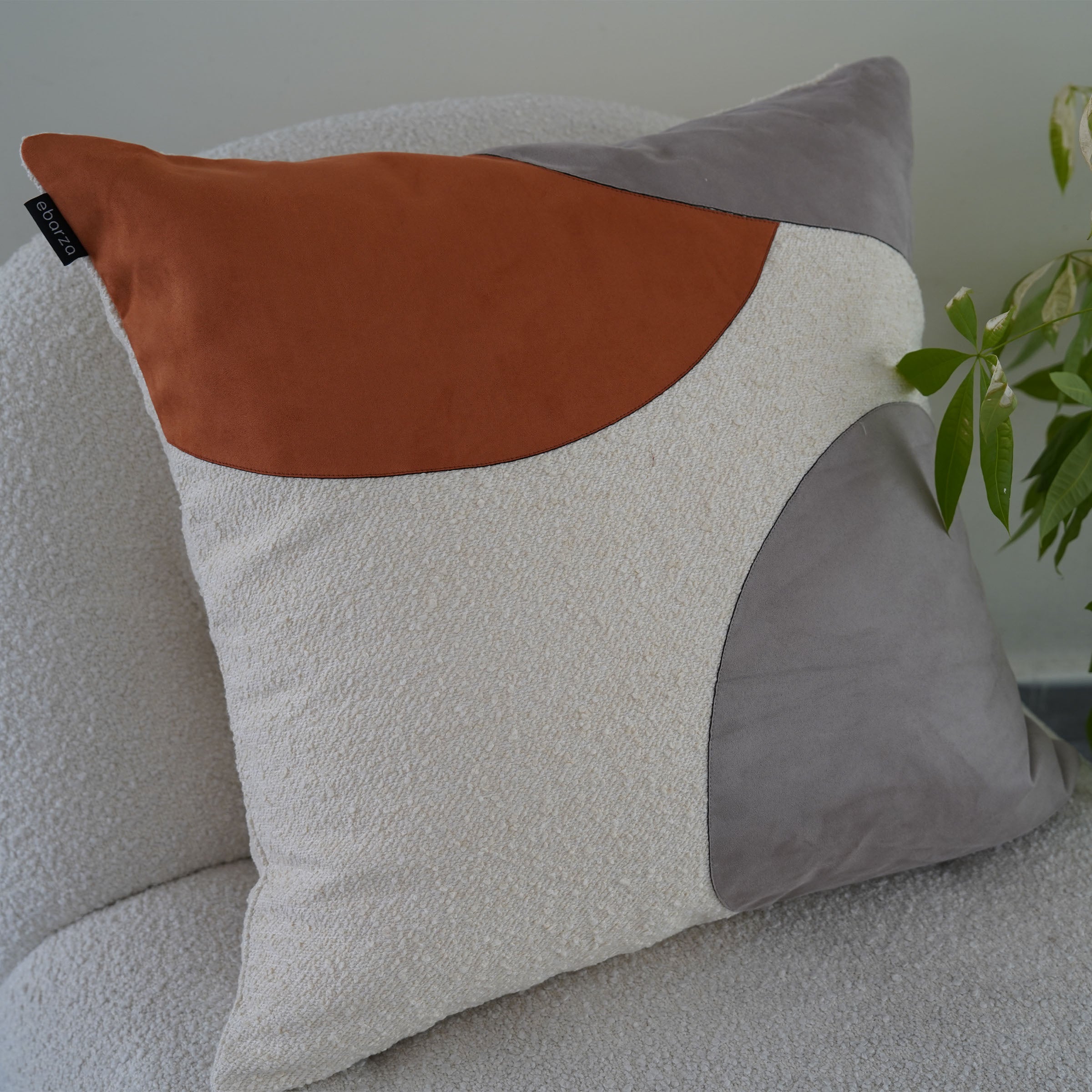 60x60Cm Ebarza Maka Patchwork Cushion ECC130 -  Cushions - ebarza Furniture UAE | Shop Modern Furniture in Abu Dhabi & Dubai - مفروشات ايبازرا في الامارات | تسوق اثاث عصري وديكورات مميزة في دبي وابوظبي