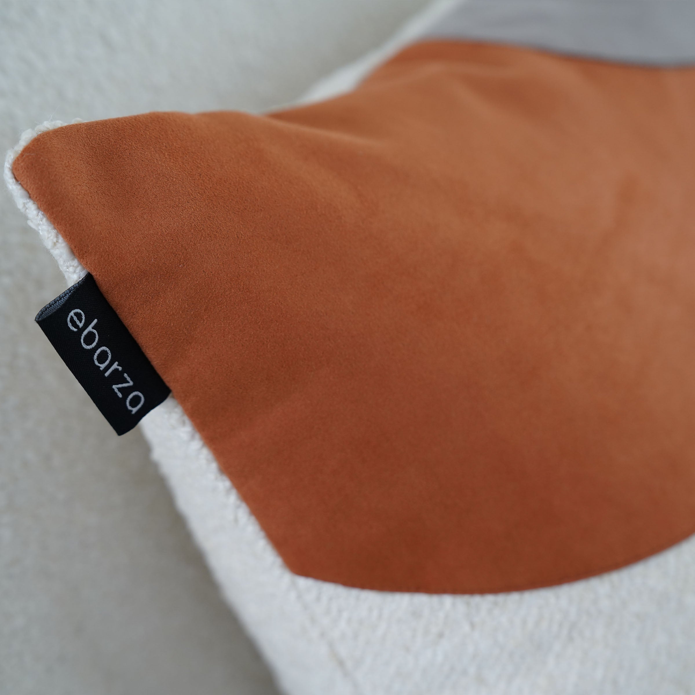 60x60Cm Ebarza Maka Patchwork Cushion ECC130 -  Cushions - ebarza Furniture UAE | Shop Modern Furniture in Abu Dhabi & Dubai - مفروشات ايبازرا في الامارات | تسوق اثاث عصري وديكورات مميزة في دبي وابوظبي