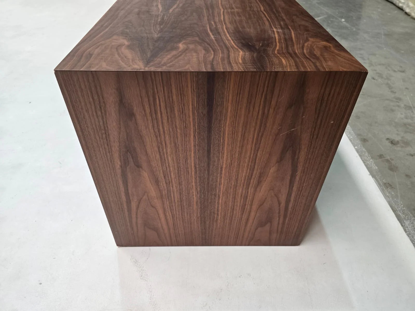 AS IS - Ginda Dresser Ginda001-Dresser