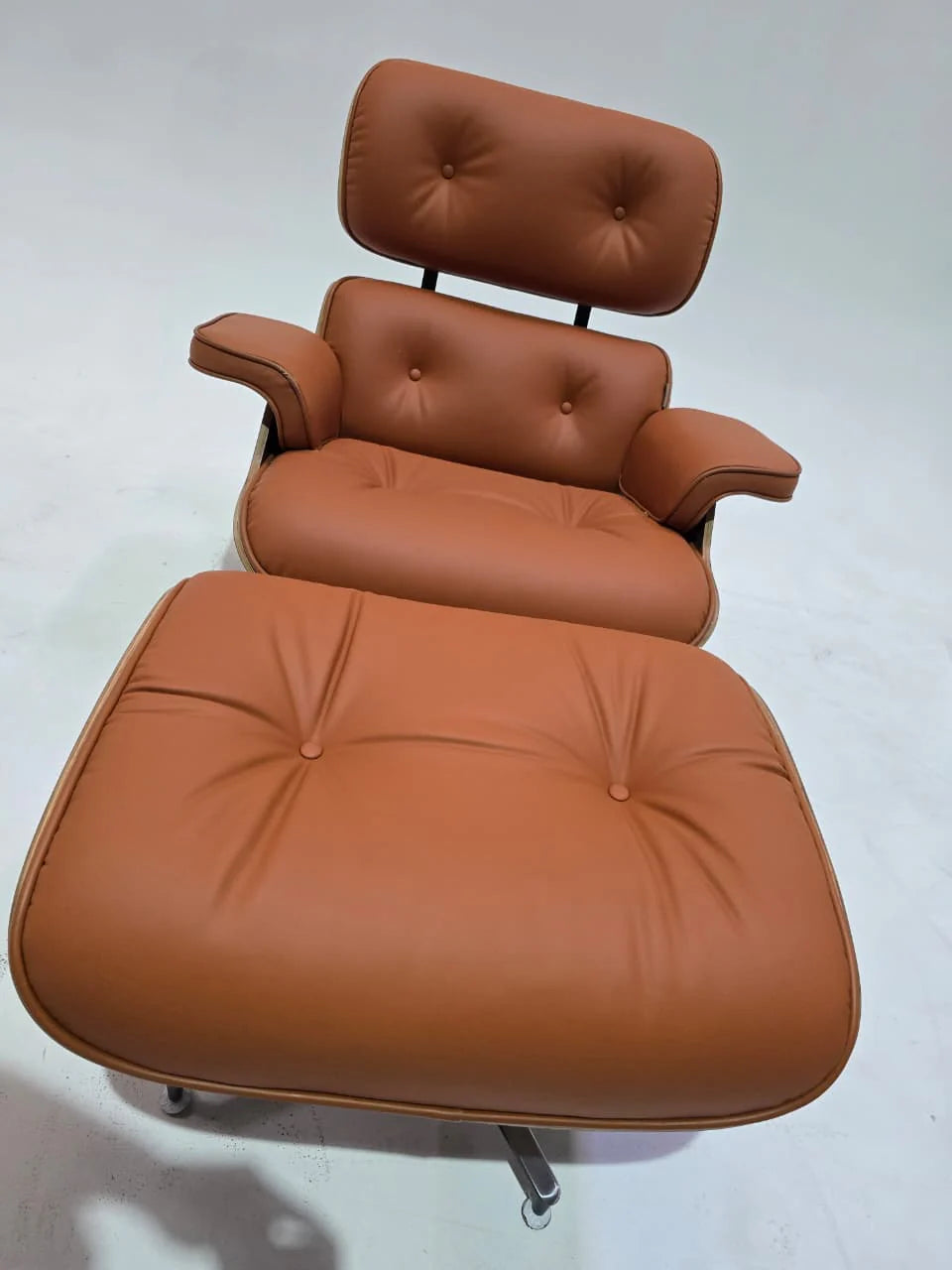 AS IS - Lounge Chair And Ottoman Tall CARAMEL/BLACK Bp8026-Black/legs -  DISPLAY ITEM - ebarza Furniture UAE | Shop Modern Furniture in Abu Dhabi & Dubai - مفروشات ايبازرا في الامارات | تسوق اثاث عصري وديكورات مميزة في دبي وابوظبي