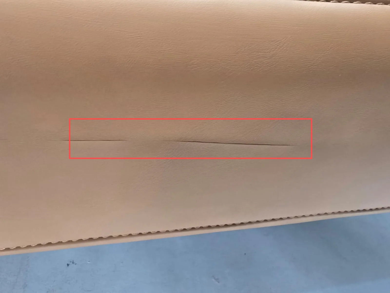 AS IS - Markos Chaise SF040-RL-Caramel -  DISPLAY ITEM - ebarza Furniture UAE | Shop Modern Furniture in Abu Dhabi & Dubai - مفروشات ايبازرا في الامارات | تسوق اثاث عصري وديكورات مميزة في دبي وابوظبي