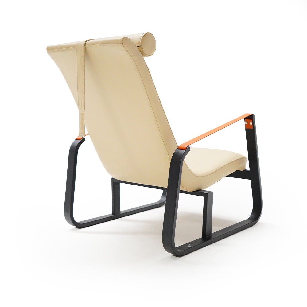 Verona Lounge Chair Microfiber Leather  Lc013-Tx1014 -  Lounge Chairs | كرسي صالة فيرونا من الجلد المصنوع من الألياف الدقيقة - ebarza Furniture UAE | Shop Modern Furniture in Abu Dhabi & Dubai - مفروشات ايبازرا في الامارات | تسوق اثاث عصري وديكورات مميزة في دبي وابوظبي