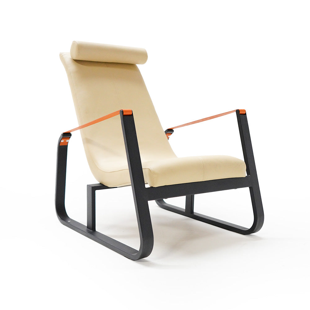 Verona Lounge Chair Microfiber Leather  Lc013-Tx1014 -  Lounge Chairs | كرسي صالة فيرونا من الجلد المصنوع من الألياف الدقيقة - ebarza Furniture UAE | Shop Modern Furniture in Abu Dhabi & Dubai - مفروشات ايبازرا في الامارات | تسوق اثاث عصري وديكورات مميزة في دبي وابوظبي