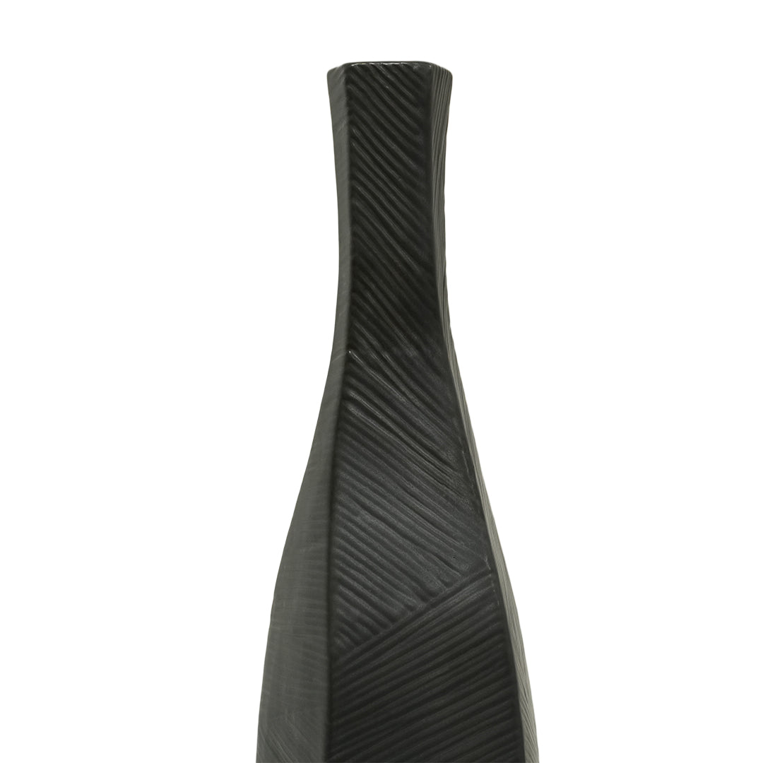 Black Volcanic Large Chizzled Bottle Vase CB4370-55-R633 -  Vases - ebarza Furniture UAE | Shop Modern Furniture in Abu Dhabi & Dubai - مفروشات ايبازرا في الامارات | تسوق اثاث عصري وديكورات مميزة في دبي وابوظبي