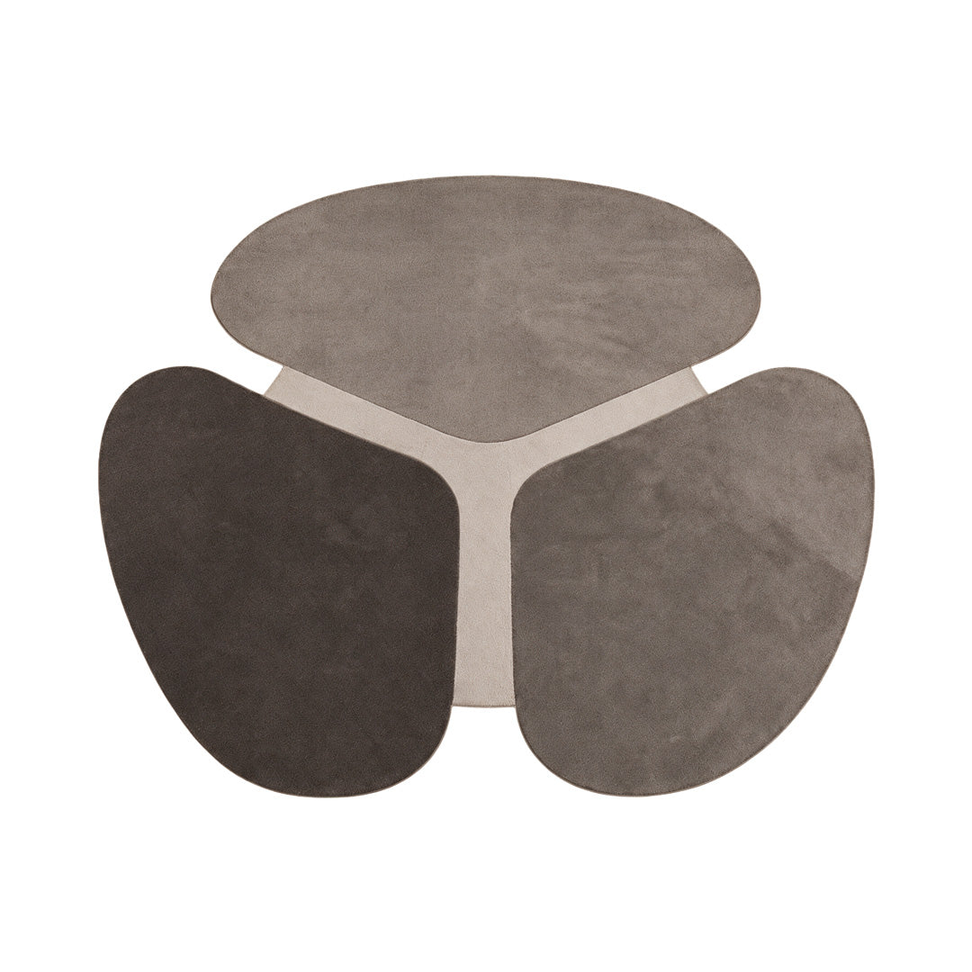 Handmade round rug with a green clover pattern, measuring 420x375 cm, by COOL HALI, featuring intricate woven details.