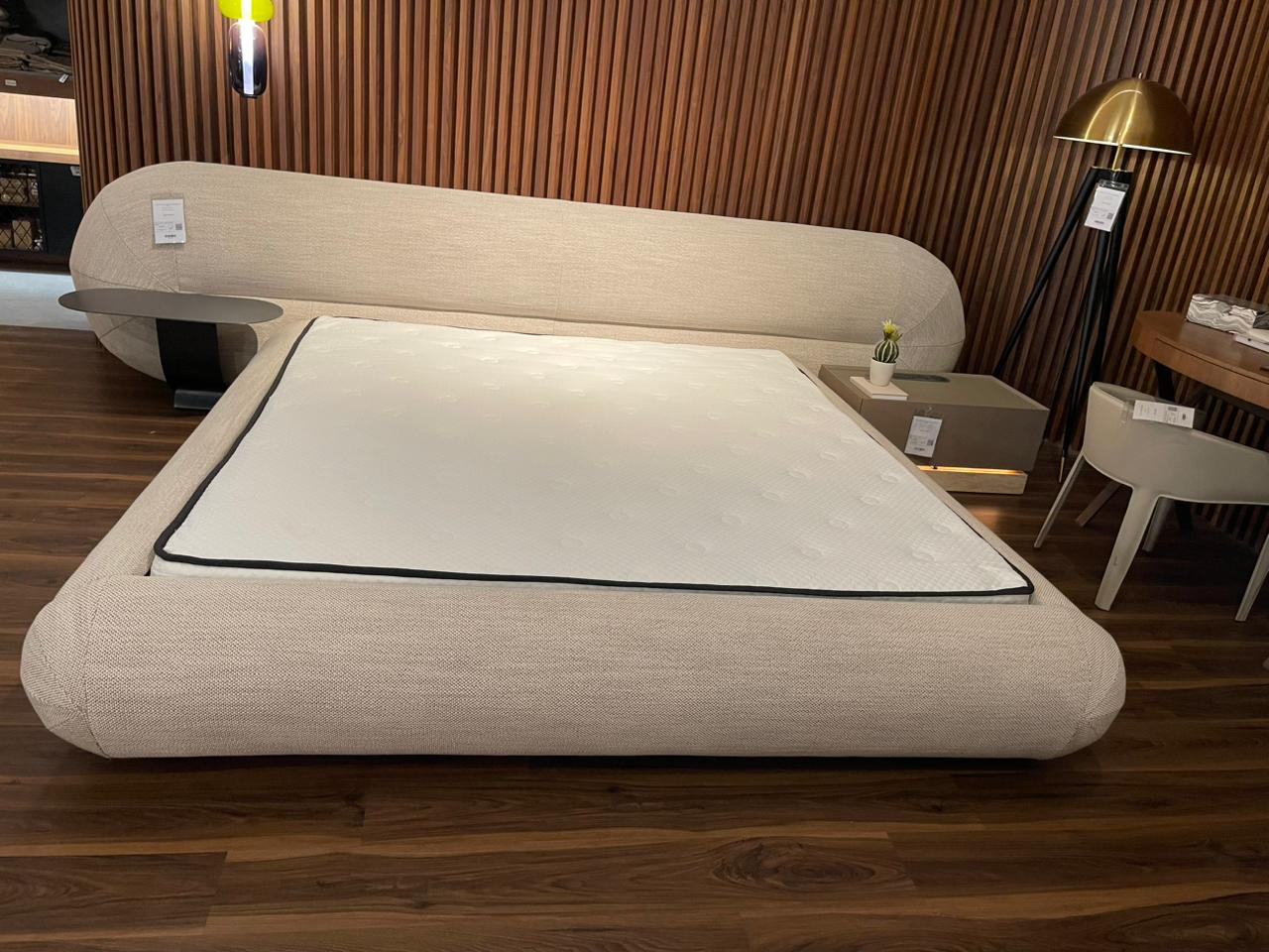 Indivani Ruby King Mattress 180x200 cm display image, showcasing plush fabric and comfortable sleeping surface.