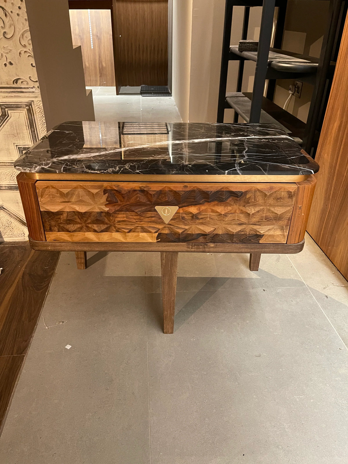 منتج للعرض - طاولتان جانبيتان للسرير طراز - Zen001-Sidetable- Yas