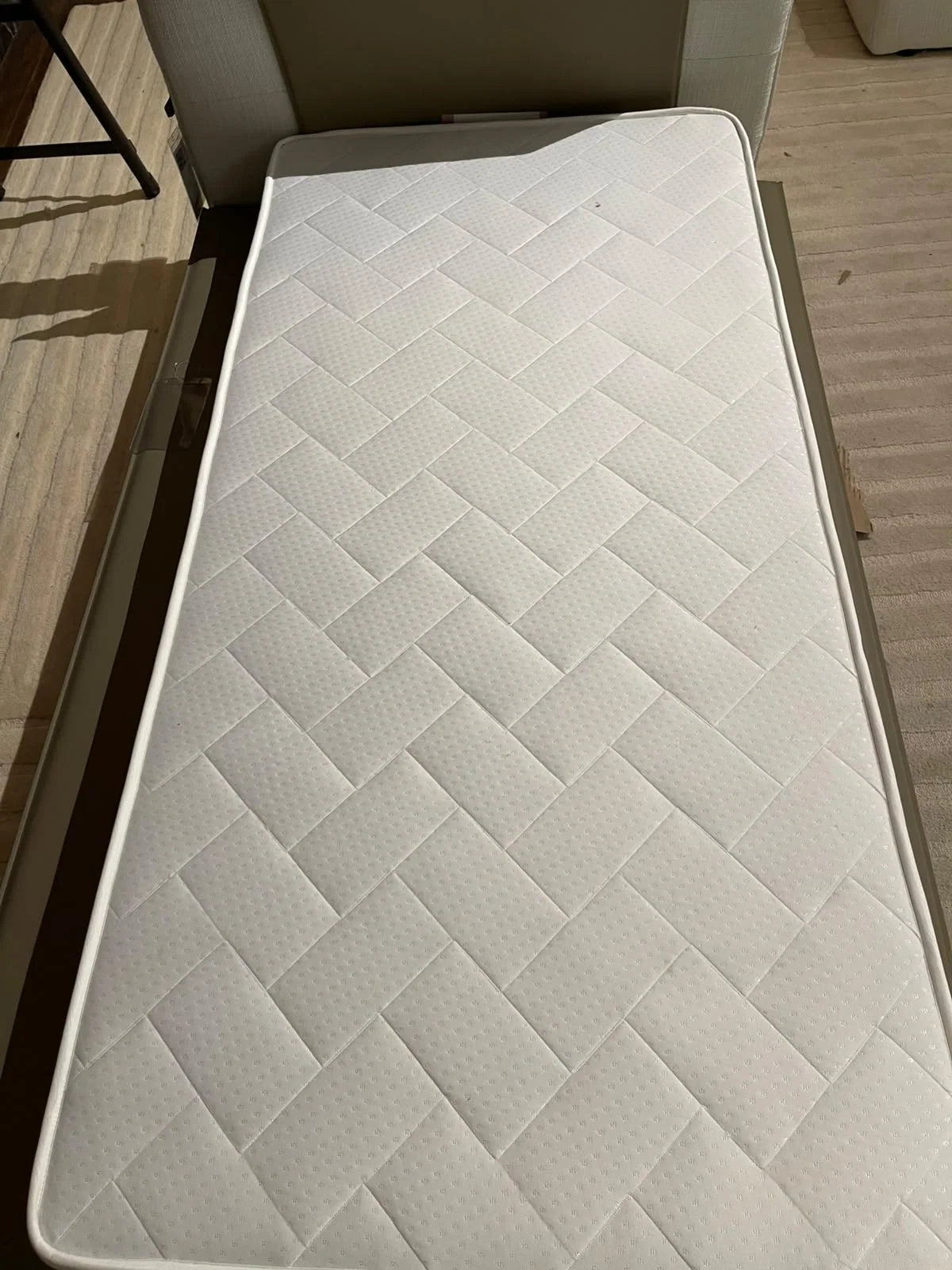 Display image of a 90x190 cm Indivani Tween Mattress by Yas, showcasing the mattress's surface and size for display purposes.