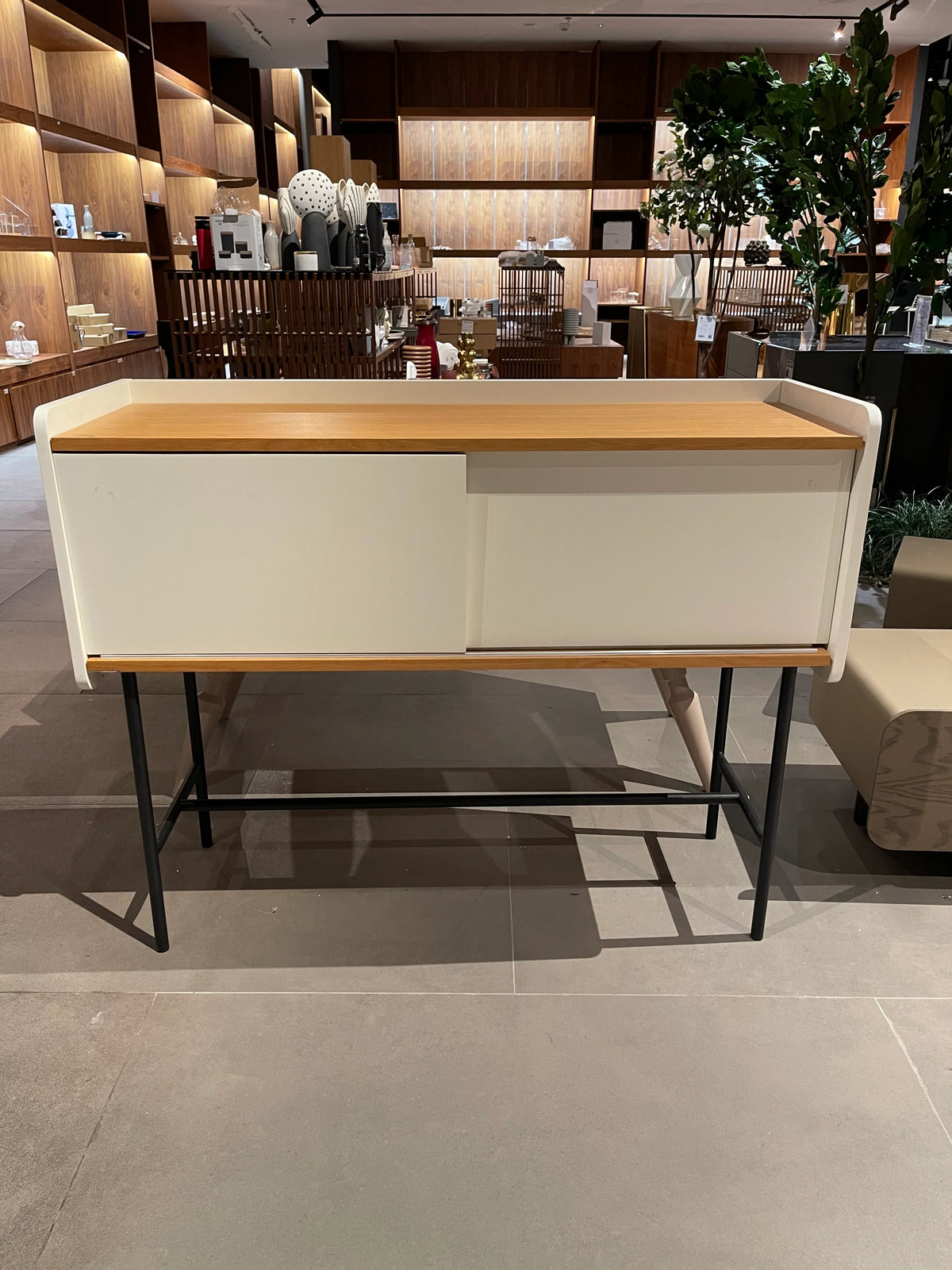 Display Item - Jean Side Board / Console  Ll-108-N - Yas