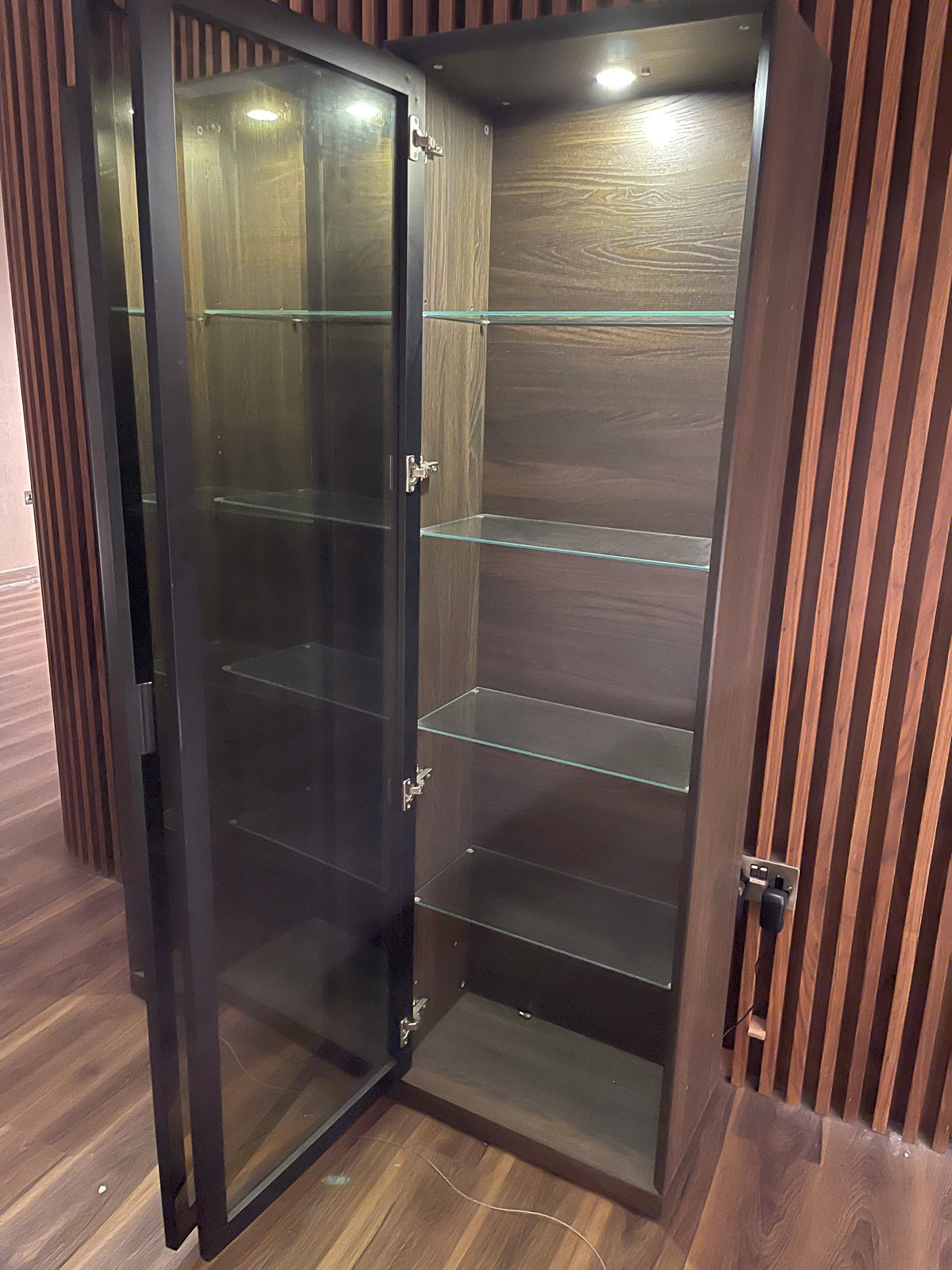 Display Item - Luis Wall Unit Glass Module Luis-Glass - Yas