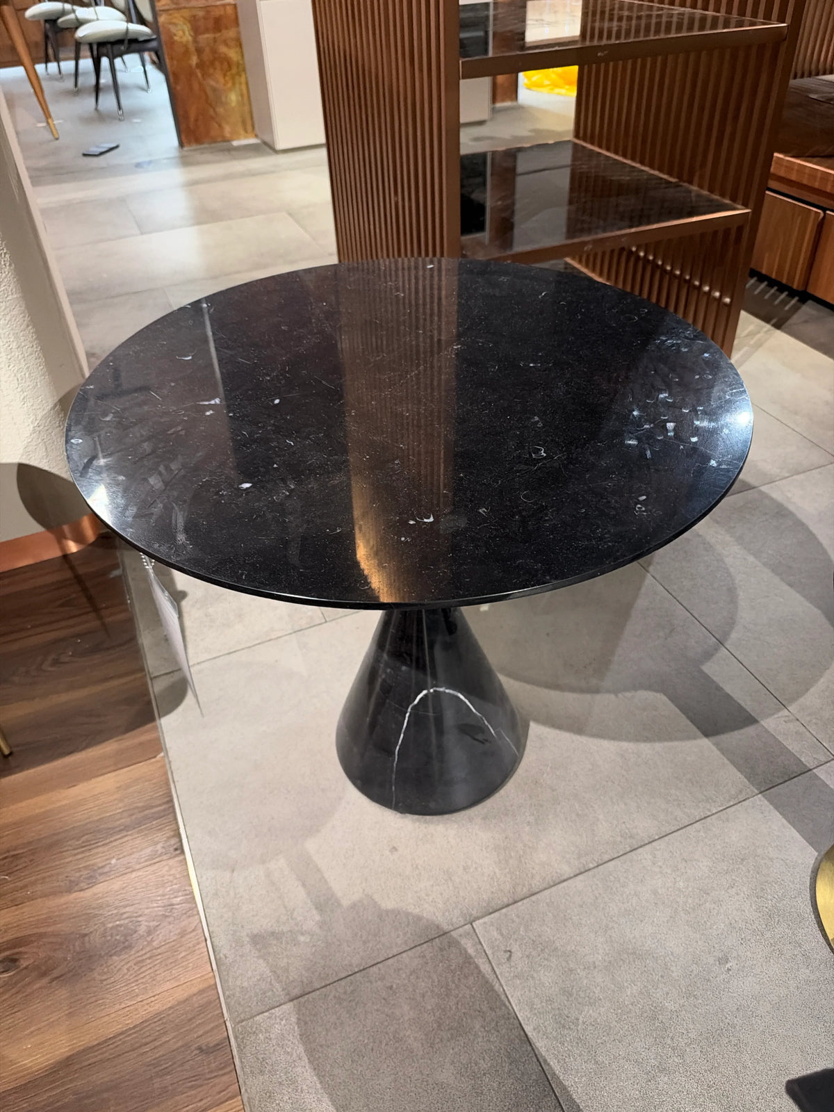 قطعة من المعرض - طاولة طعام مدريد من الرخام الطبيعي - Ct8644-100-Bk - Yas