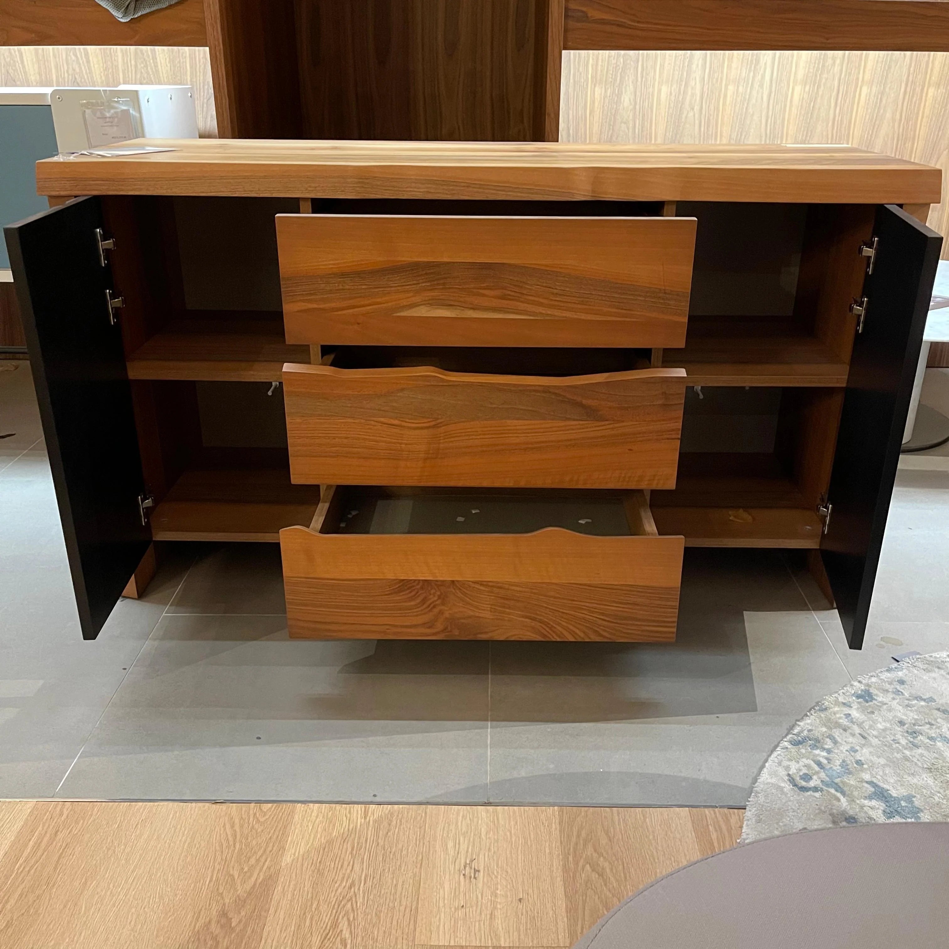 Display Item - Monaco Dresser+Mirror Nat001-Dresser -YAS -  DISPLAY ITEM - ebarza Furniture UAE | Shop Modern Furniture in Abu Dhabi & Dubai - مفروشات ايبازرا في الامارات | تسوق اثاث عصري وديكورات مميزة في دبي وابوظبي