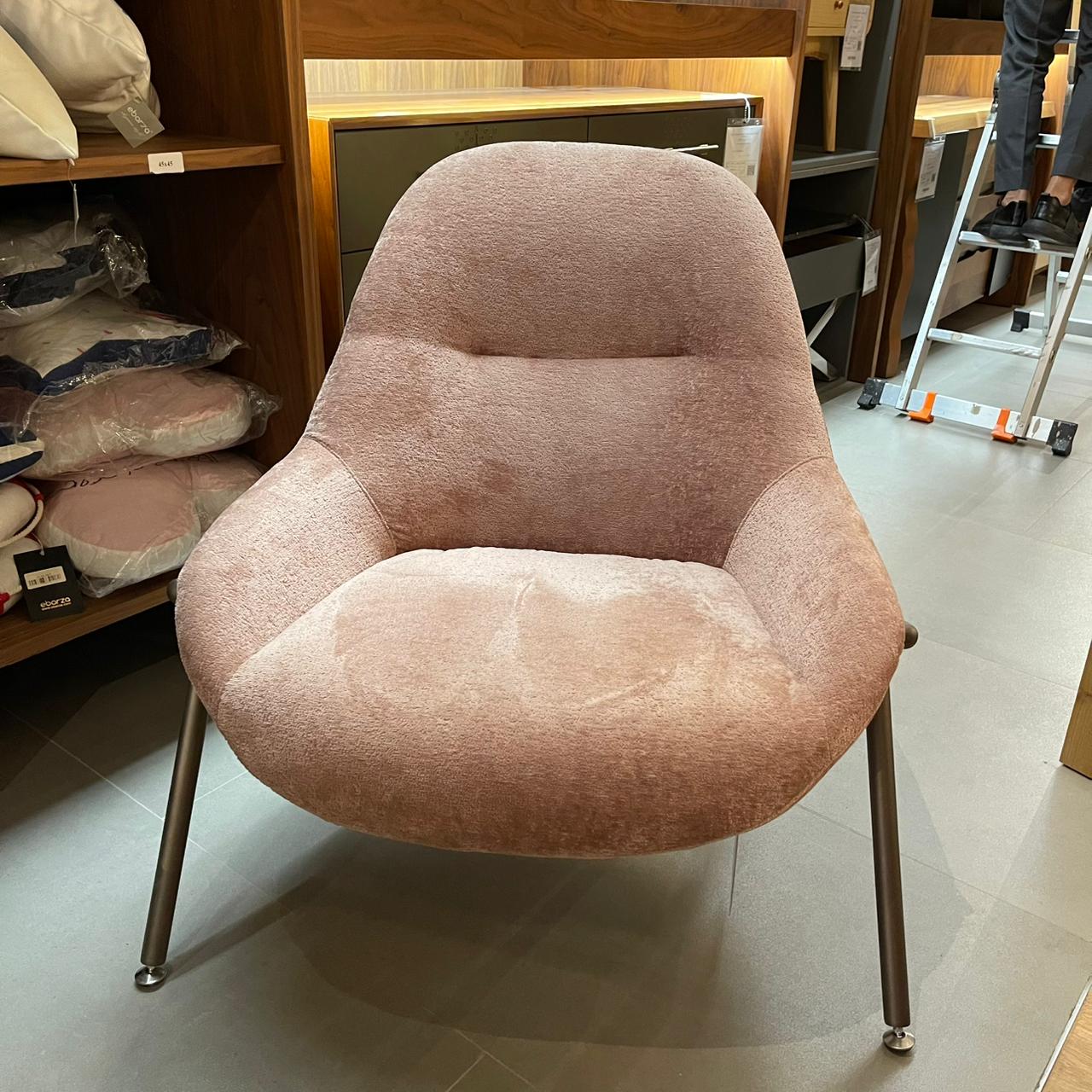 Display Item - Oslo Lounge Chair Lc037 -YAS -  DISPLAY ITEM - ebarza Furniture UAE | Shop Modern Furniture in Abu Dhabi & Dubai - مفروشات ايبازرا في الامارات | تسوق اثاث عصري وديكورات مميزة في دبي وابوظبي