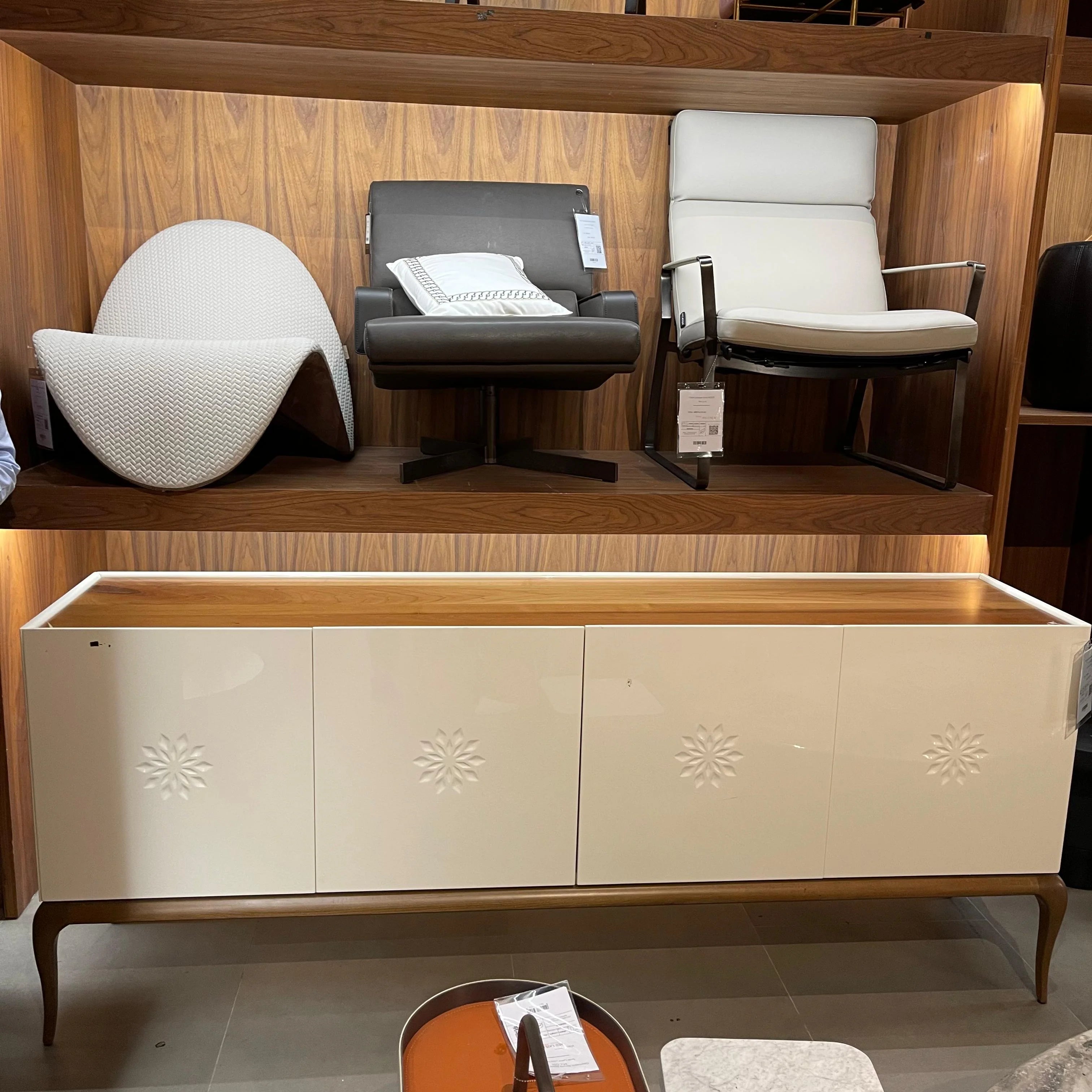 Display Item - Palmira Sideboard Palm-001 - YAS -  DISPLAY ITEM - ebarza Furniture UAE | Shop Modern Furniture in Abu Dhabi & Dubai - مفروشات ايبازرا في الامارات | تسوق اثاث عصري وديكورات مميزة في دبي وابوظبي