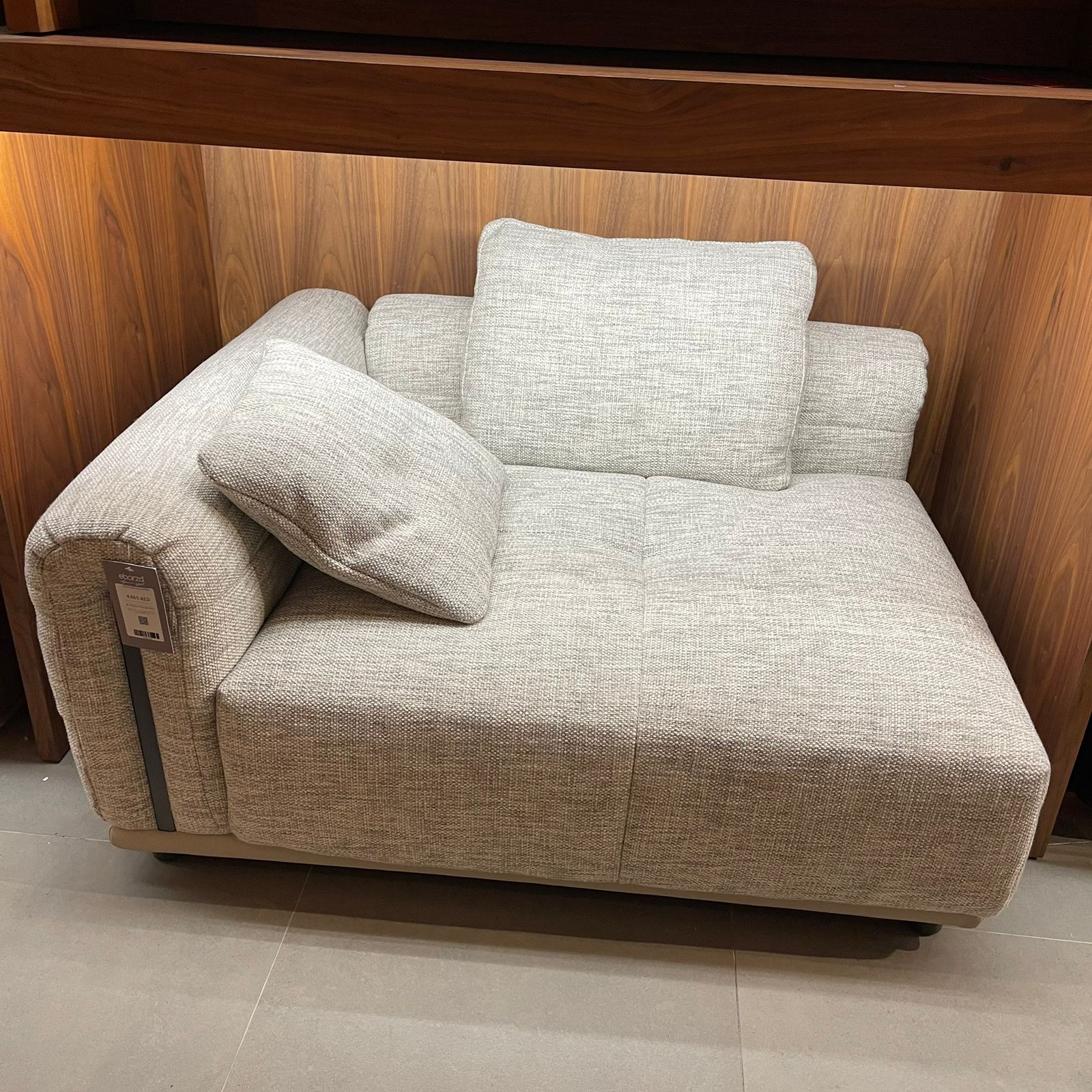 Display Item - Quadro Single Seater Modular Sofa With LEFT Armrest B-SF093 - YAS -  DISPLAY ITEM - ebarza Furniture UAE | Shop Modern Furniture in Abu Dhabi & Dubai - مفروشات ايبازرا في الامارات | تسوق اثاث عصري وديكورات مميزة في دبي وابوظبي