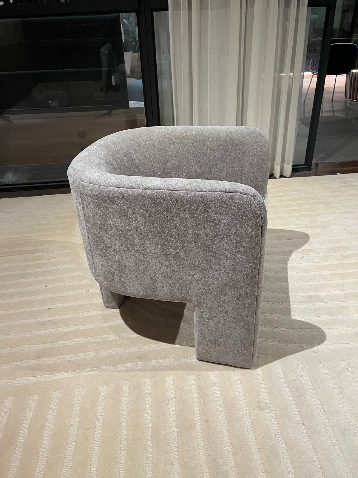 Display Item - Rounded Back Tripod Chair - Grey 17044 - Yas