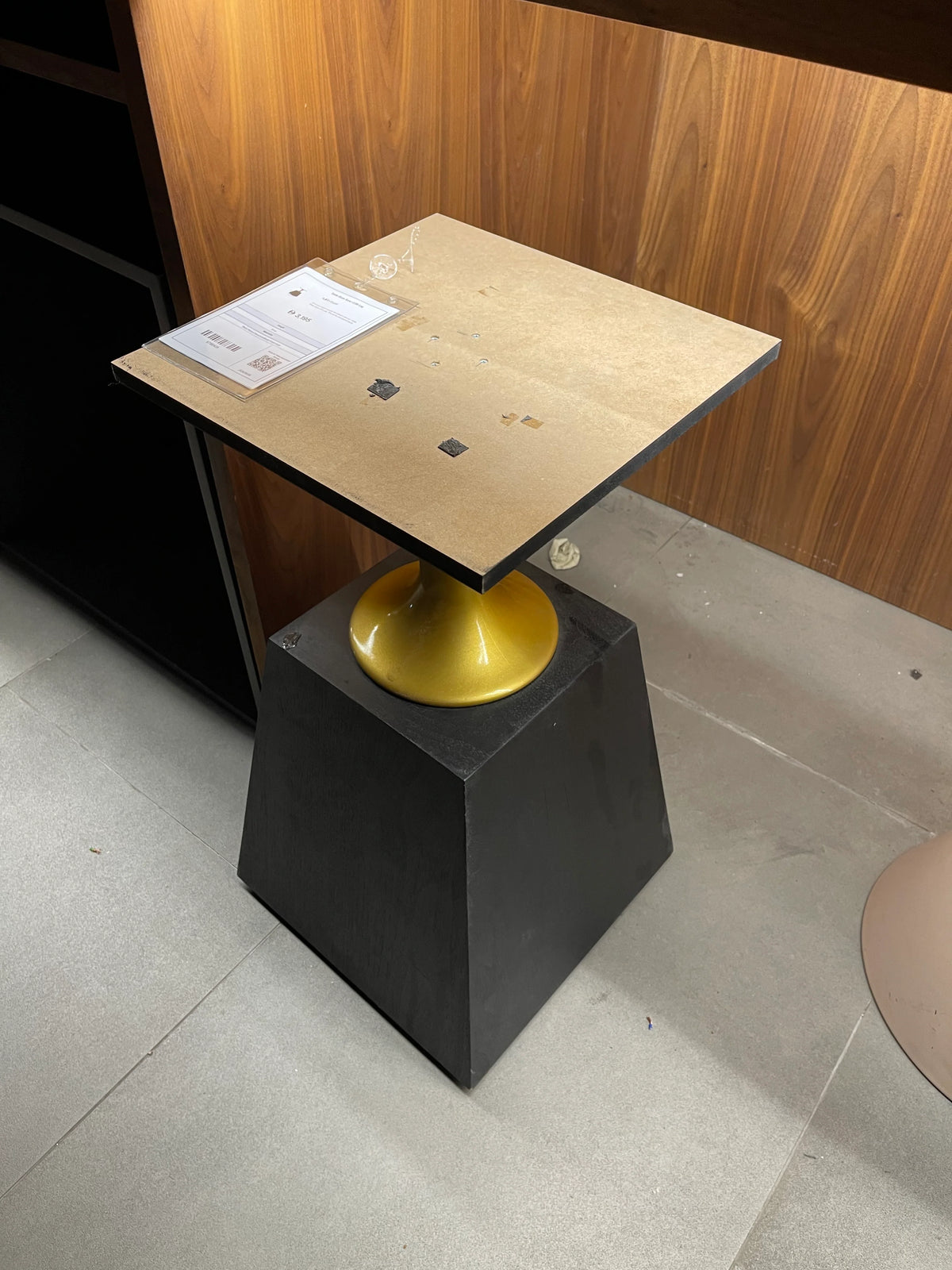 Display Item - Table Base Sanc-038-Leg - Yas