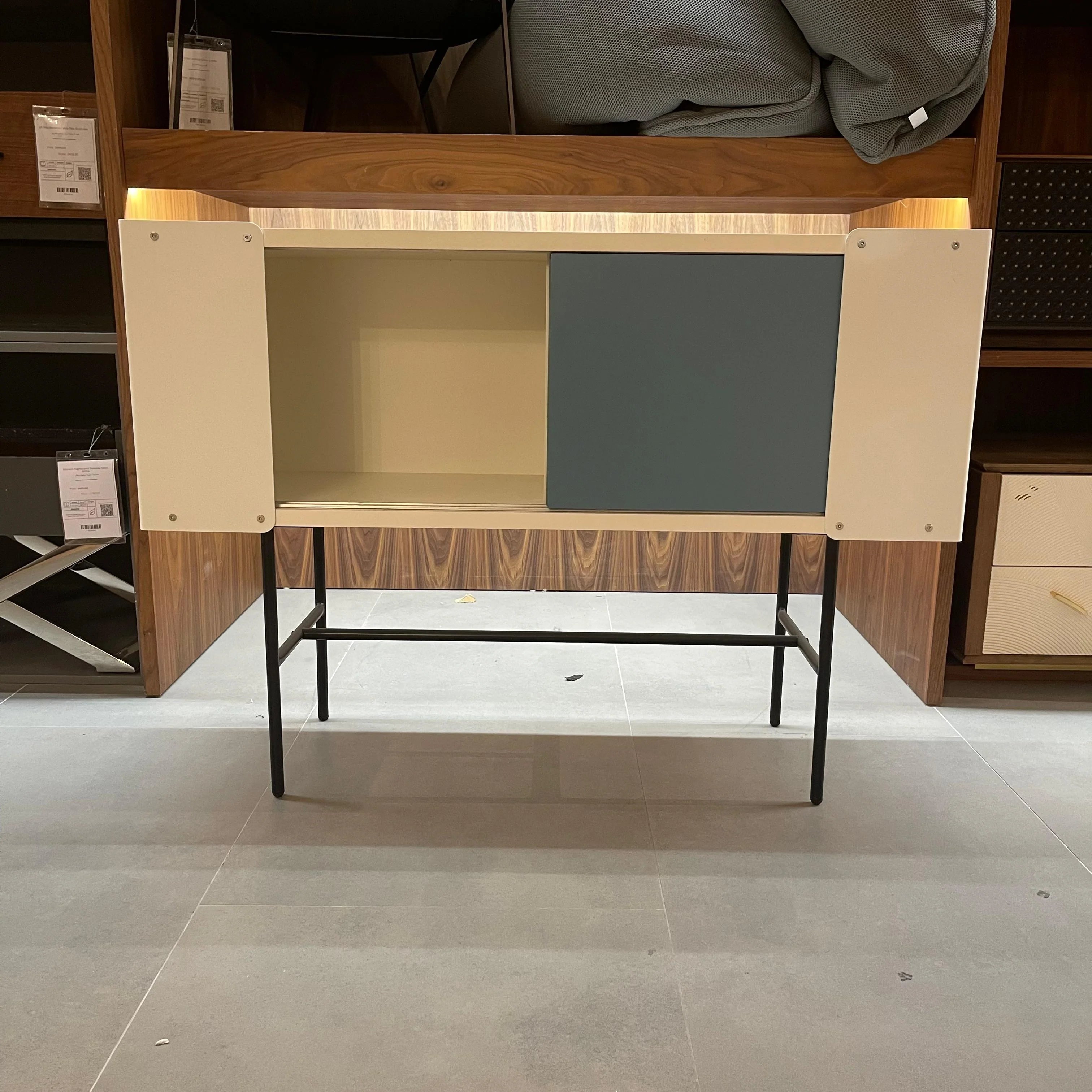 Display Item - Visby  Cabinet  Ll-071 -YAS -  DISPLAY ITEM - ebarza Furniture UAE | Shop Modern Furniture in Abu Dhabi & Dubai - مفروشات ايبازرا في الامارات | تسوق اثاث عصري وديكورات مميزة في دبي وابوظبي