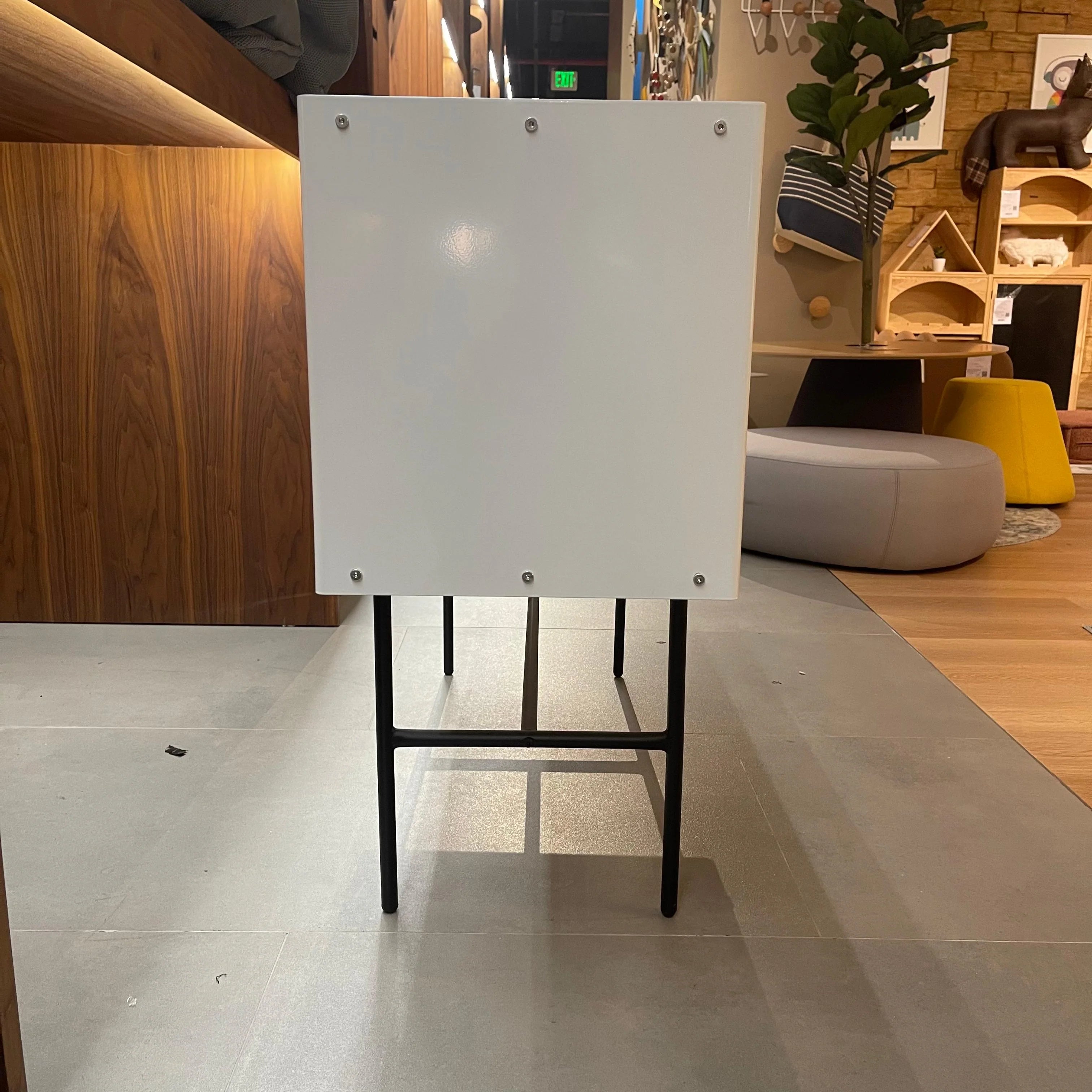 Display Item - Visby  Cabinet  Ll-071 -YAS -  DISPLAY ITEM - ebarza Furniture UAE | Shop Modern Furniture in Abu Dhabi & Dubai - مفروشات ايبازرا في الامارات | تسوق اثاث عصري وديكورات مميزة في دبي وابوظبي