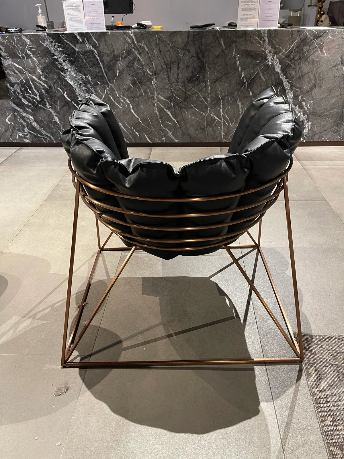Display Item - Wire  Lounge Chair  Lc023 - Yas
