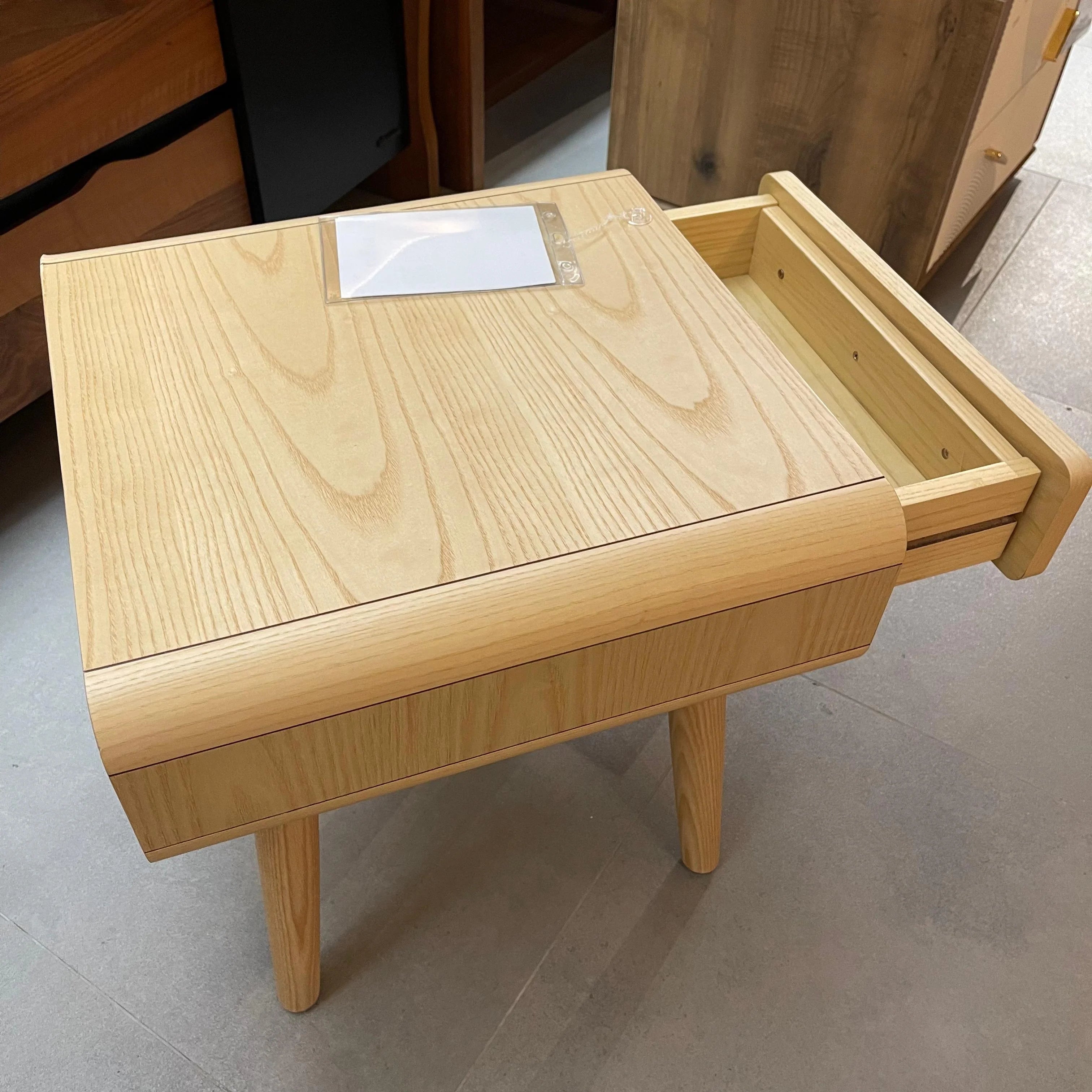 Display item - Retro Side Table Smg17306-N -YAS -  DISPLAY ITEM - ebarza Furniture UAE | Shop Modern Furniture in Abu Dhabi & Dubai - مفروشات ايبازرا في الامارات | تسوق اثاث عصري وديكورات مميزة في دبي وابوظبي