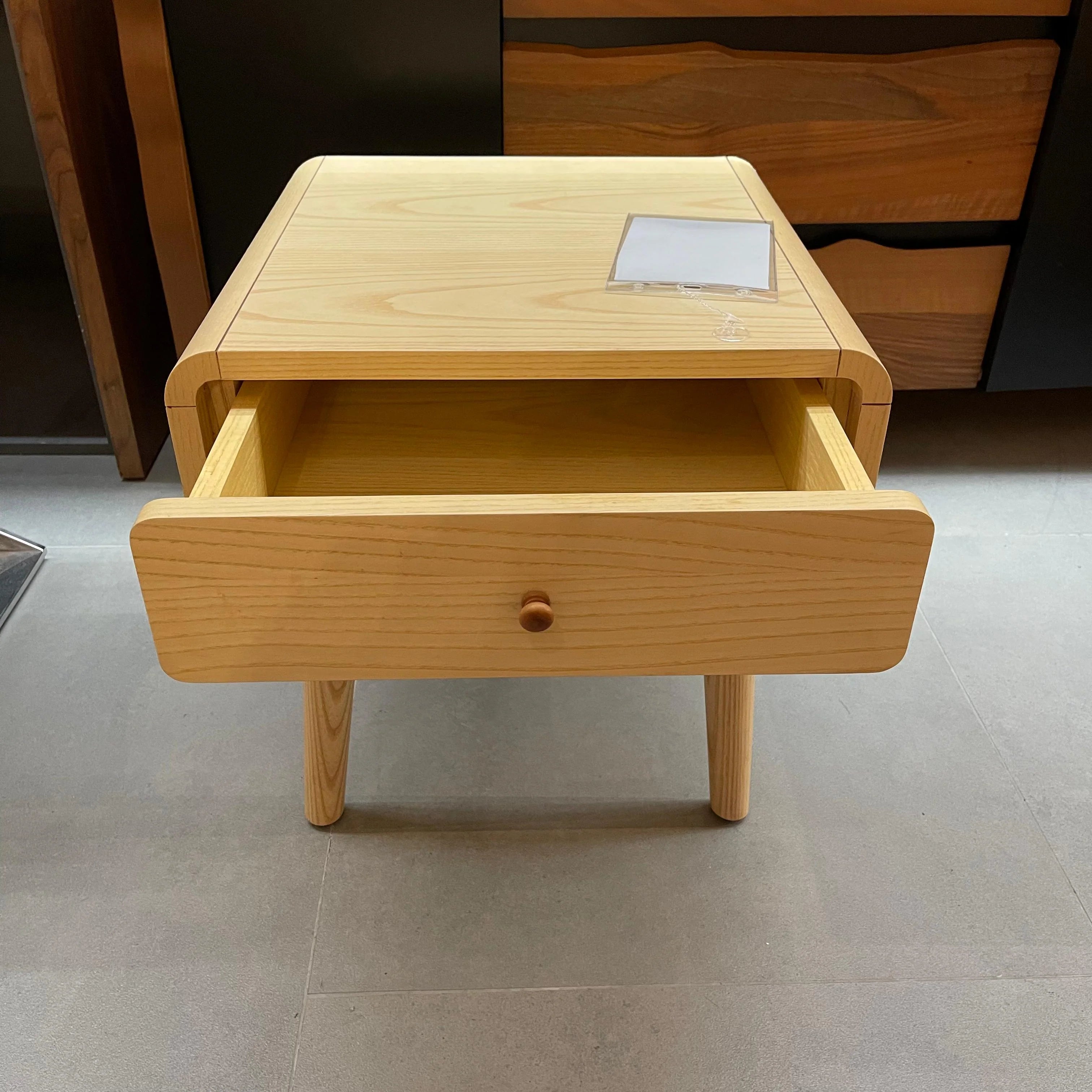 Display item - Retro Side Table Smg17306-N -YAS -  DISPLAY ITEM - ebarza Furniture UAE | Shop Modern Furniture in Abu Dhabi & Dubai - مفروشات ايبازرا في الامارات | تسوق اثاث عصري وديكورات مميزة في دبي وابوظبي