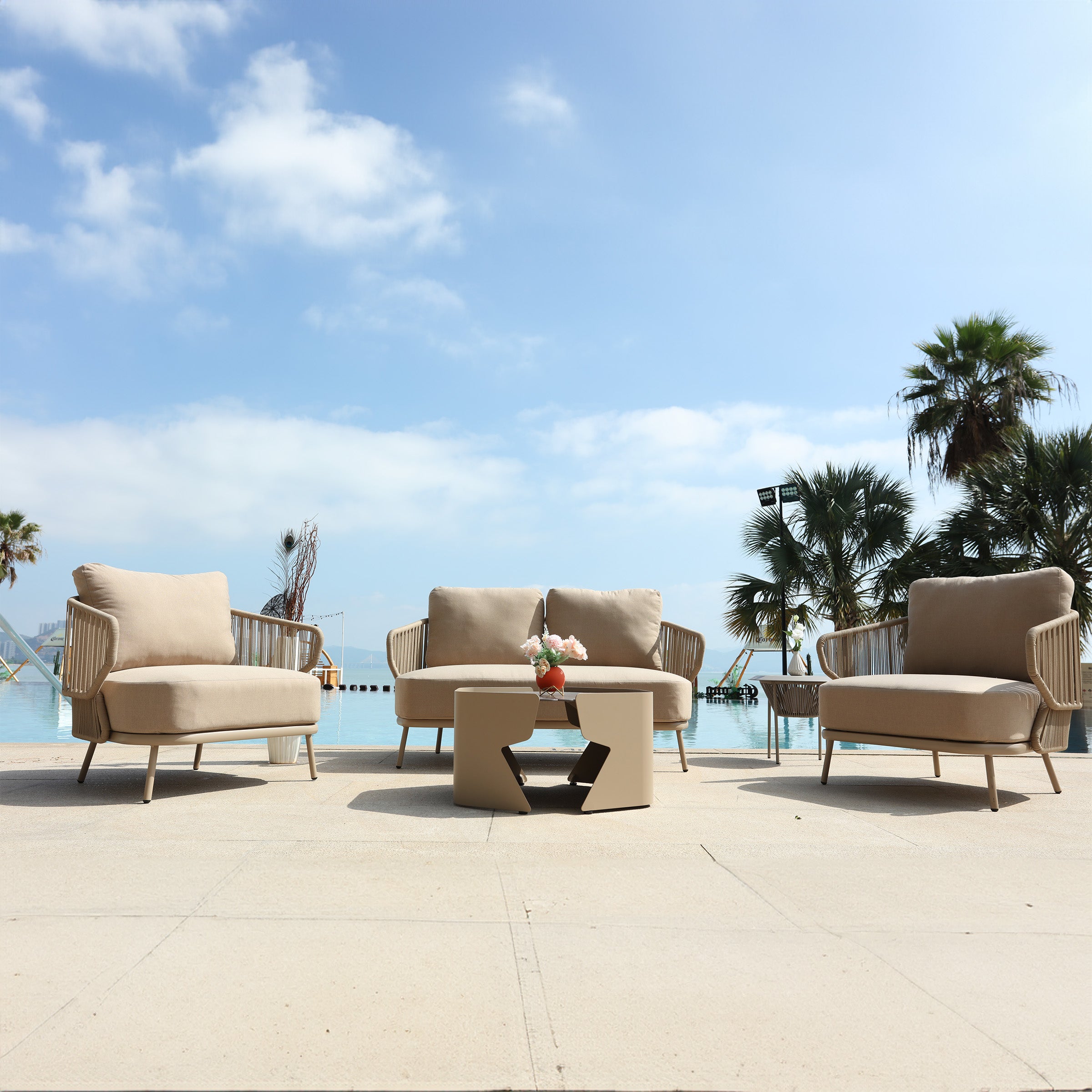 Embrace Outdoor Armchair MYX-SOFA030 -  Outdoor Chairs | كرسي بذراعين للاستخدام الخارجي من إمبريس - ebarza Furniture UAE | Shop Modern Furniture in Abu Dhabi & Dubai - مفروشات ايبازرا في الامارات | تسوق اثاث عصري وديكورات مميزة في دبي وابوظبي
