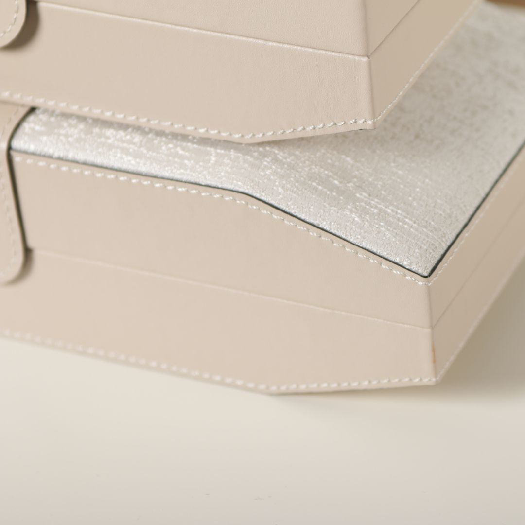 KD5022AL - طلب مسبق، توصيل خلال 15 يومًا، مجوهرات جلدية مفصلية