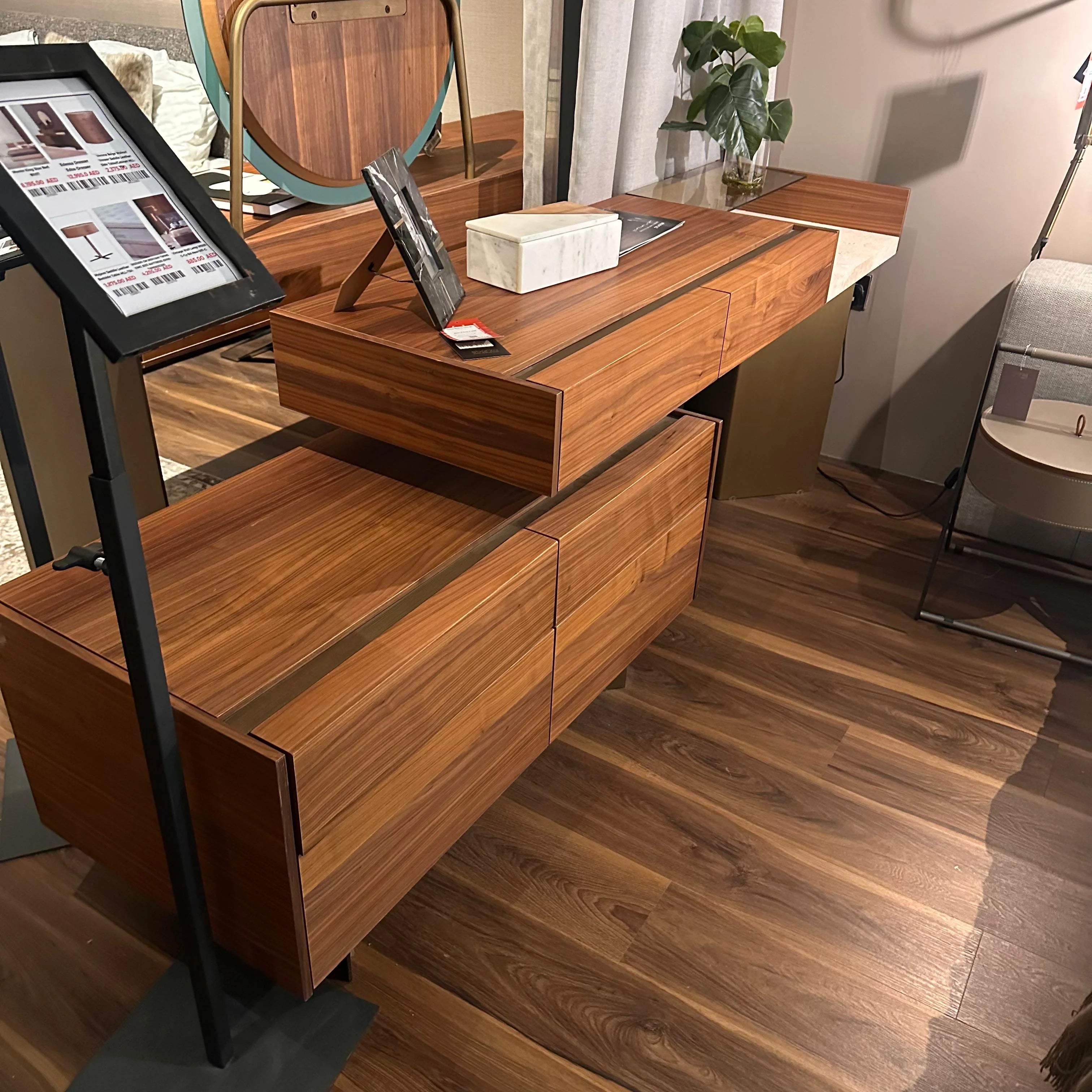 Disply item - Edessa Dresser Edsa-Dresser -  DISPLAY ITEM - ebarza Furniture UAE | Shop Modern Furniture in Abu Dhabi & Dubai - مفروشات ايبازرا في الامارات | تسوق اثاث عصري وديكورات مميزة في دبي وابوظبي