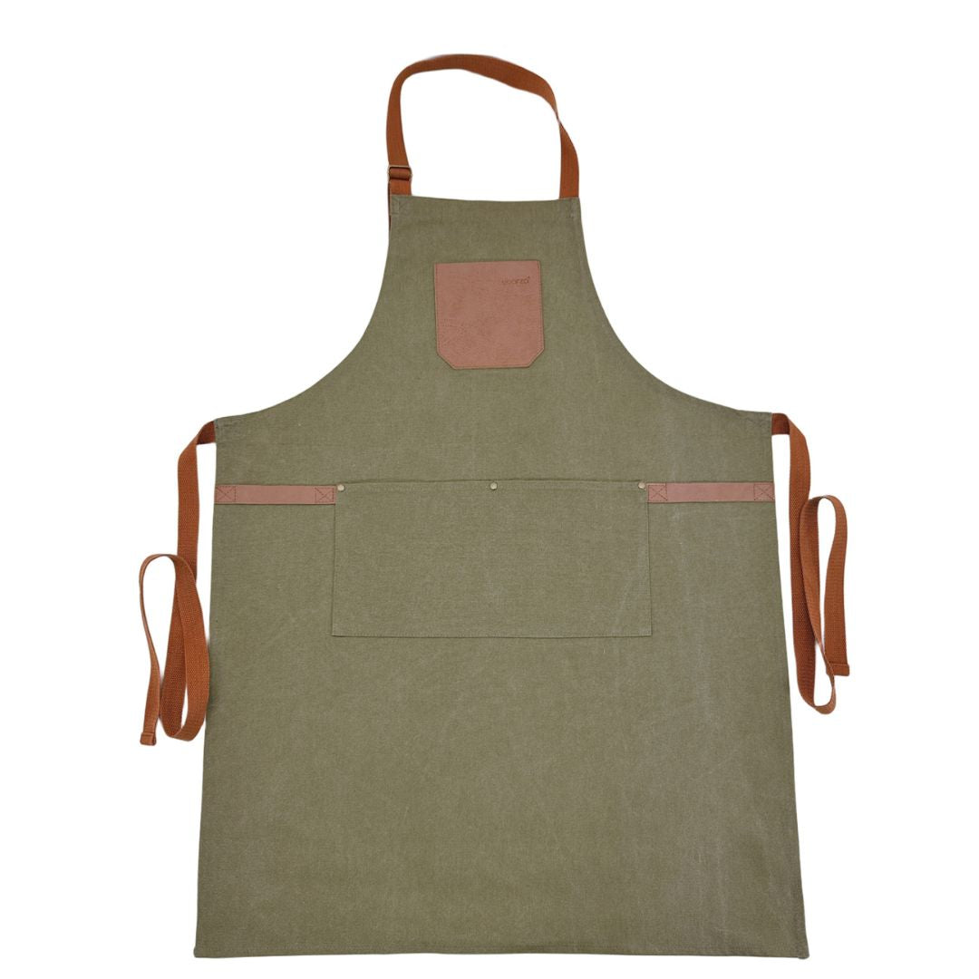 BEACON Maestro kitchen apron in durable fabric with adjustable neck strap, featuring a stylish design for cooking and baking.