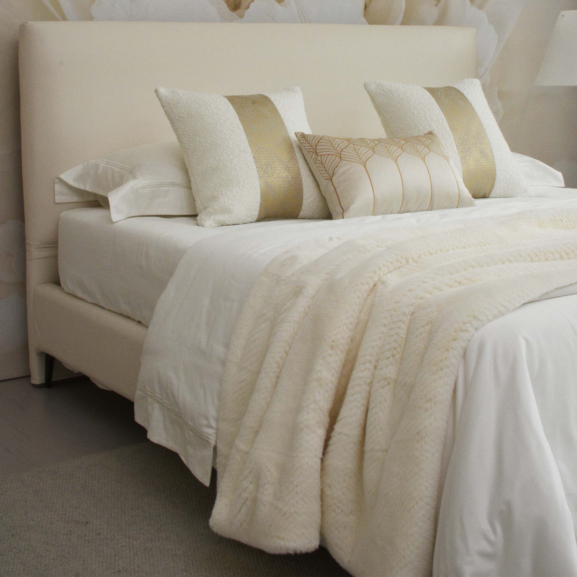 Mary Full Bedding Set EBB031 -  Bedding | طقم مفروشات ماري كامل - ebarza Furniture UAE | Shop Modern Furniture in Abu Dhabi & Dubai - مفروشات ايبازرا في الامارات | تسوق اثاث عصري وديكورات مميزة في دبي وابوظبي