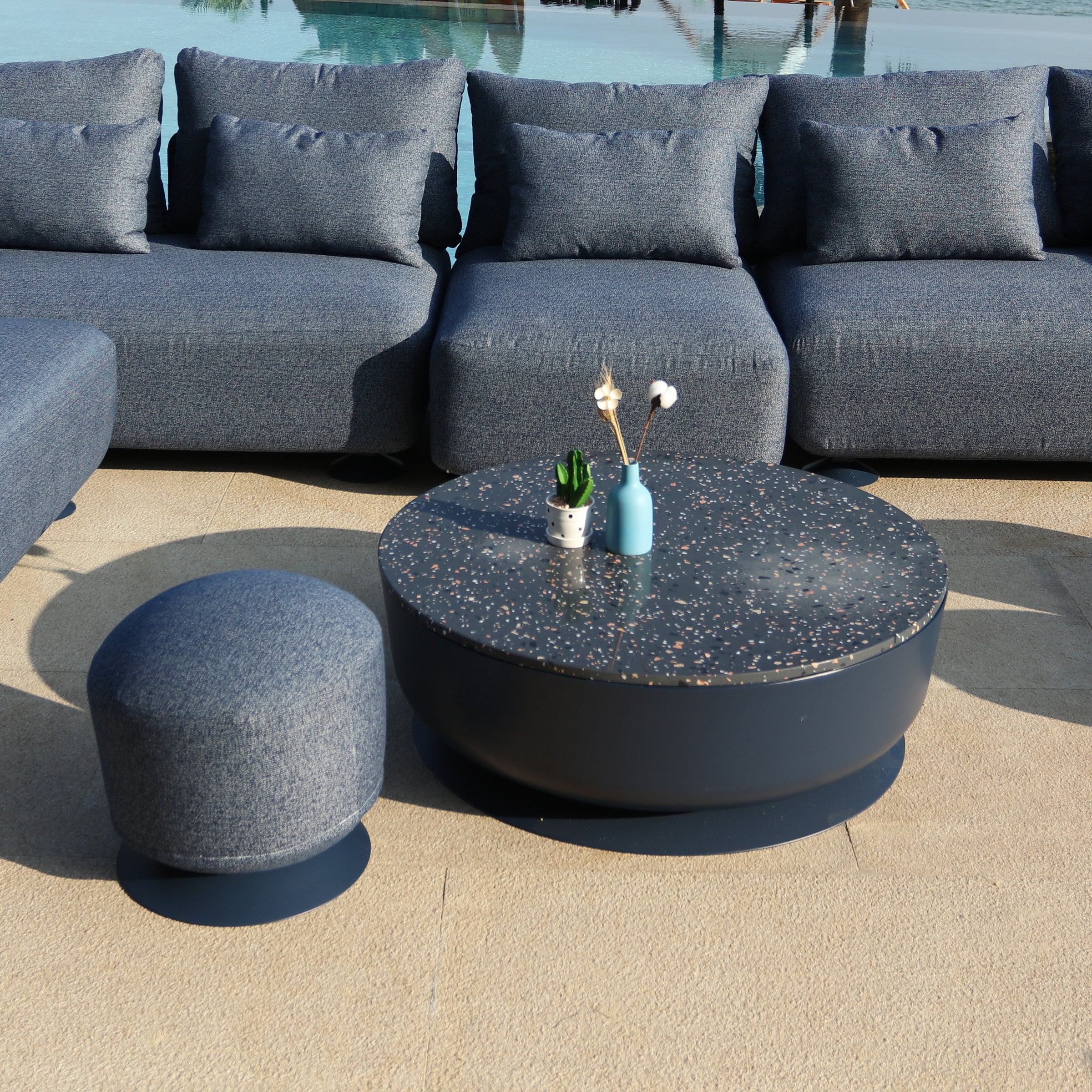 Penguin Outdoor Side Table MYX-CT00S -  Outdoor Tables | طاولة جانبية خارجية من بينجوين - ebarza Furniture UAE | Shop Modern Furniture in Abu Dhabi & Dubai - مفروشات ايبازرا في الامارات | تسوق اثاث عصري وديكورات مميزة في دبي وابوظبي