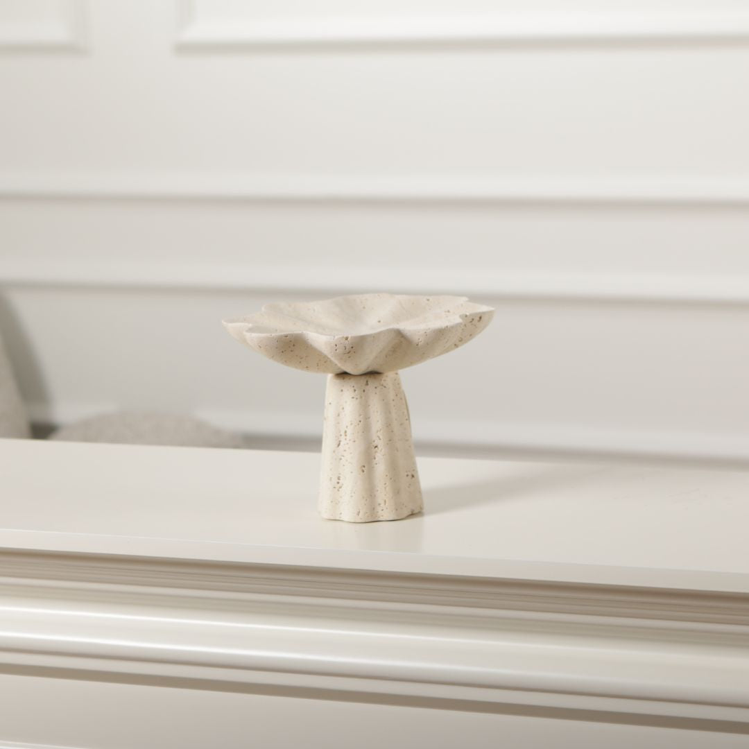 Pre-order 15 Days Delivery Petal-Shaped Marble Vase KC5046A