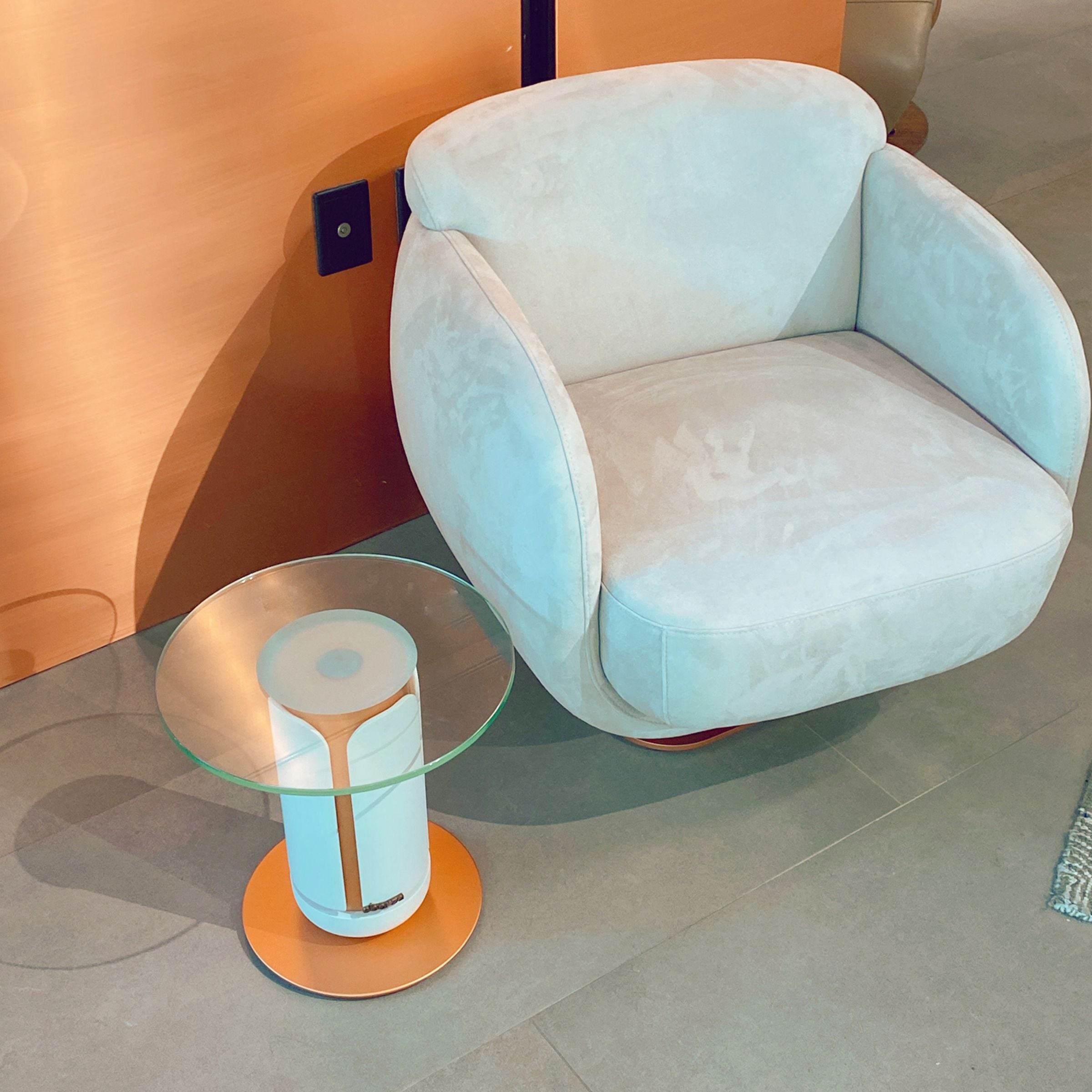TULIP Armchair BERTLP002 -  Lounge Chairs | كرسي بذراعين توليب - ebarza Furniture UAE | Shop Modern Furniture in Abu Dhabi & Dubai - مفروشات ايبازرا في الامارات | تسوق اثاث عصري وديكورات مميزة في دبي وابوظبي