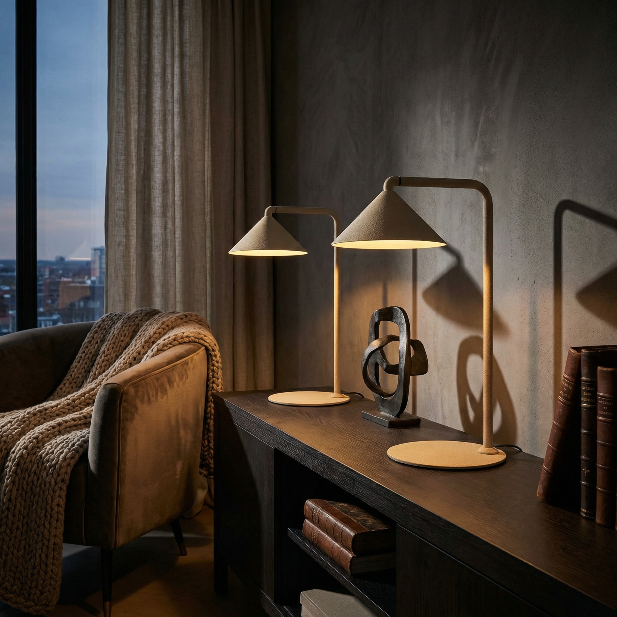 Talon Table Lamp - OY-026275T(CA)